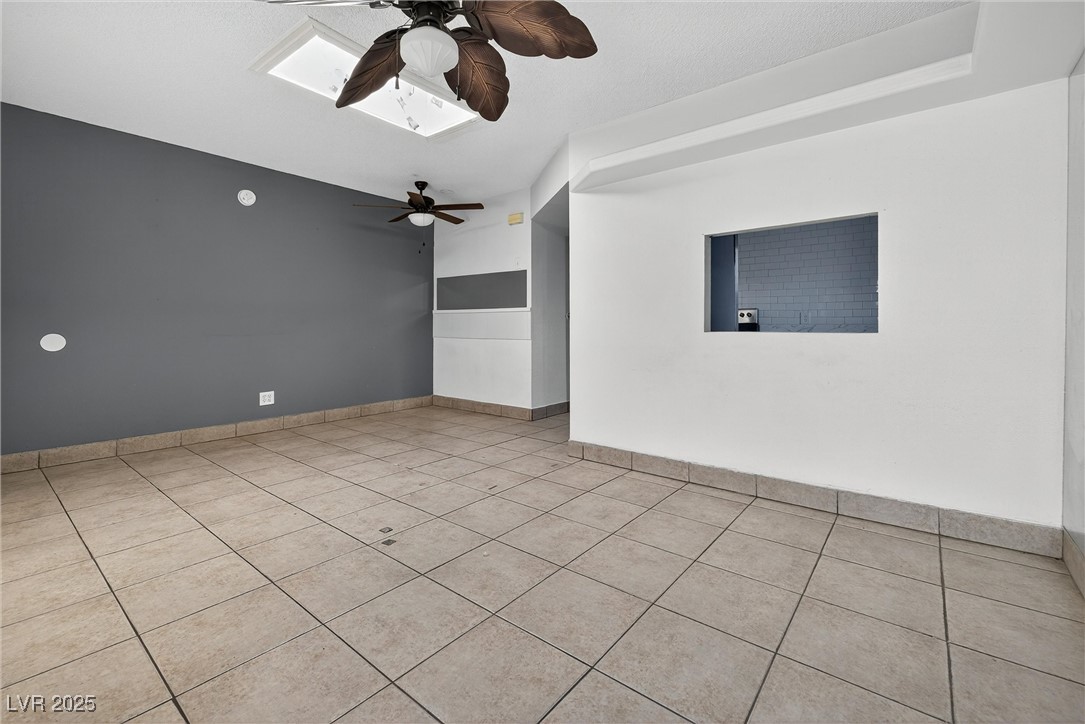 1422 North Jones Boulevard