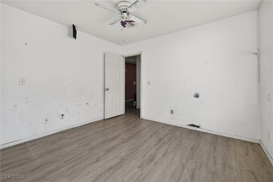 5576 West Rochelle Avenue C