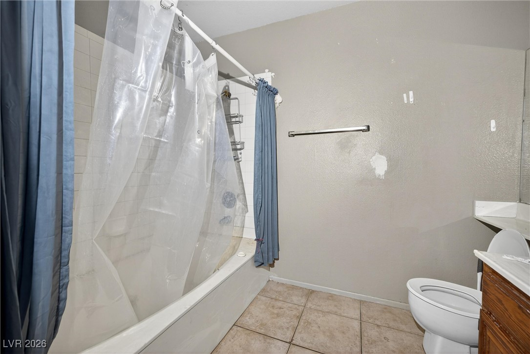 5576 West Rochelle Avenue C