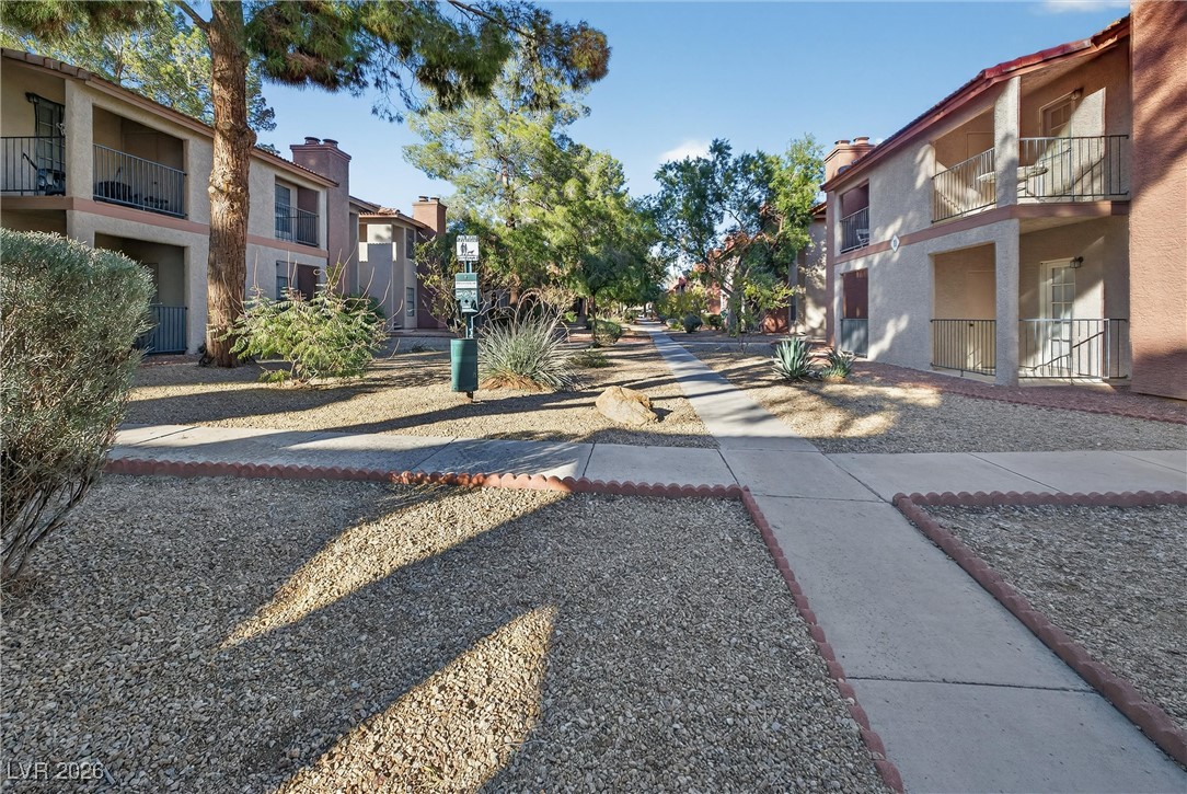 5576 West Rochelle Avenue C