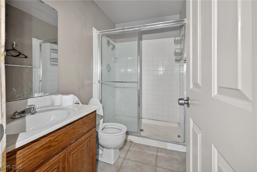 5576 West Rochelle Avenue C