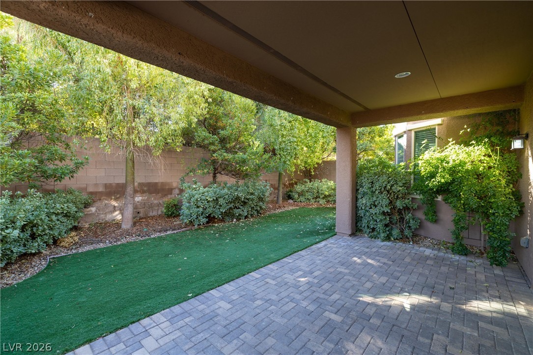 7200 Cotton Bluff Street