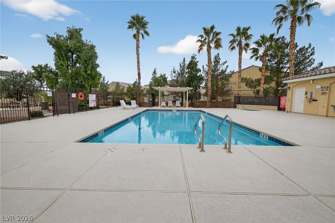 4008 Smokey Fog Avenue 3