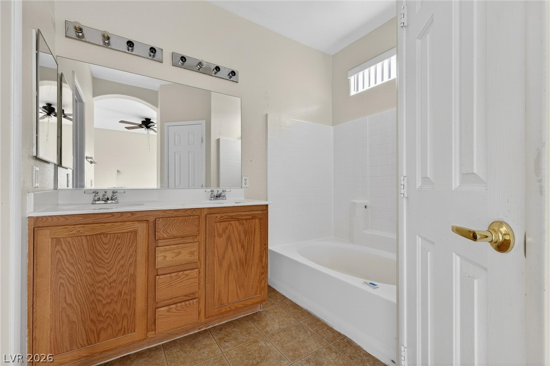 4008 Smokey Fog Avenue 3