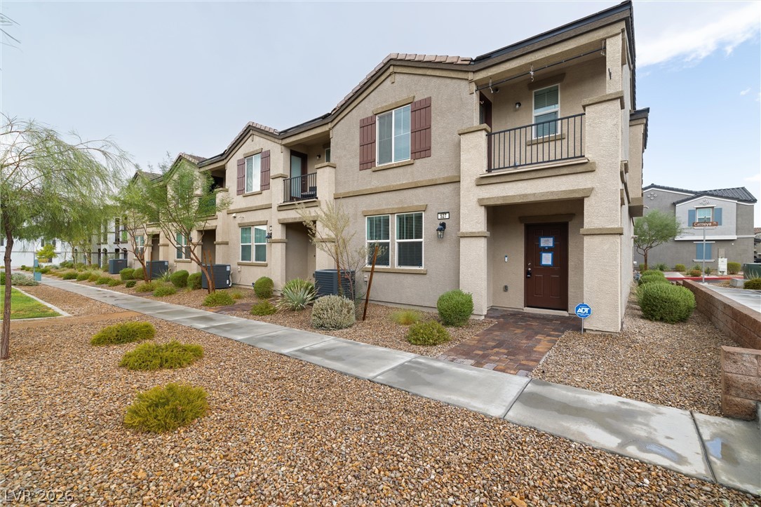 527 Cattleya Place
