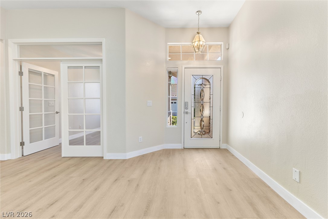 1725 Pacific Breeze Drive