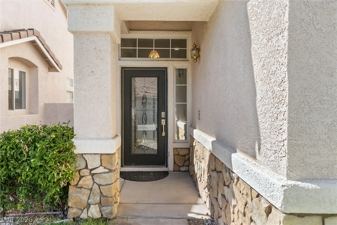 1725 Pacific Breeze Drive