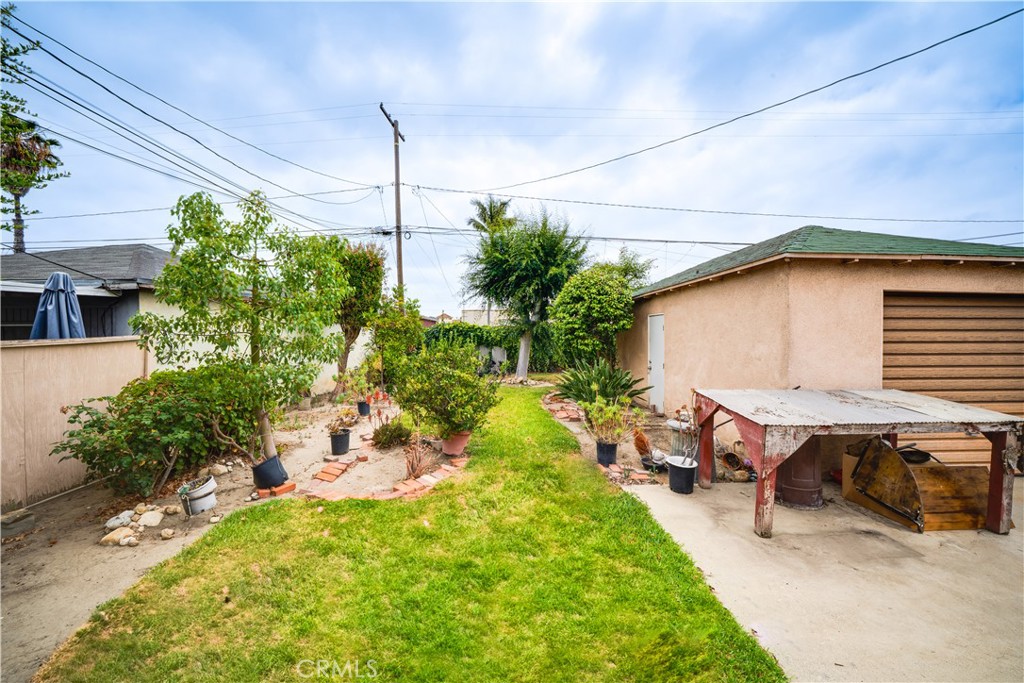5870 Lemon Avenue