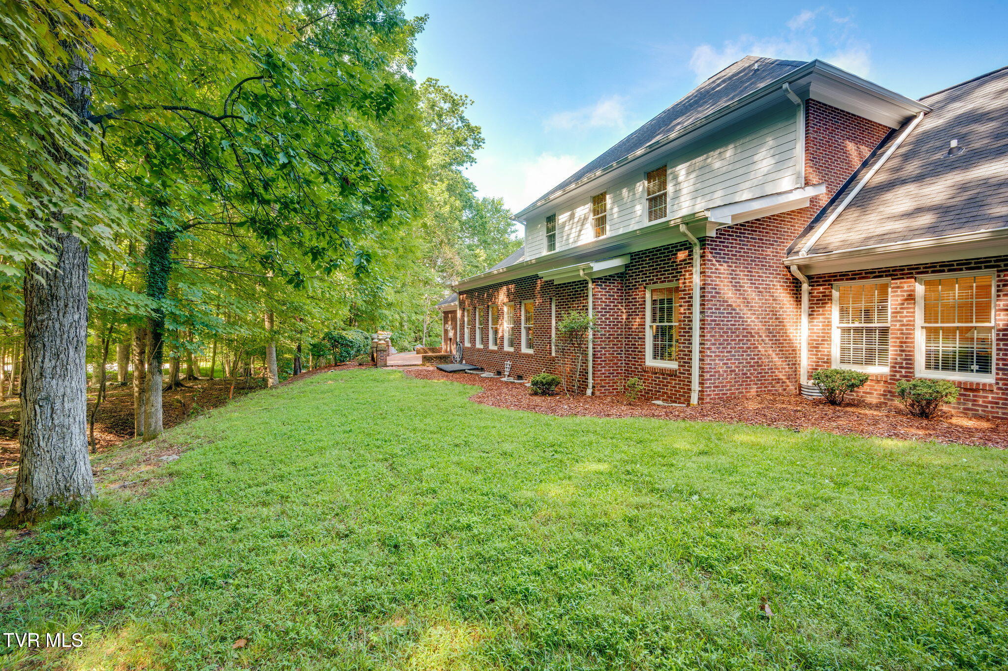 4909 Quincy Court