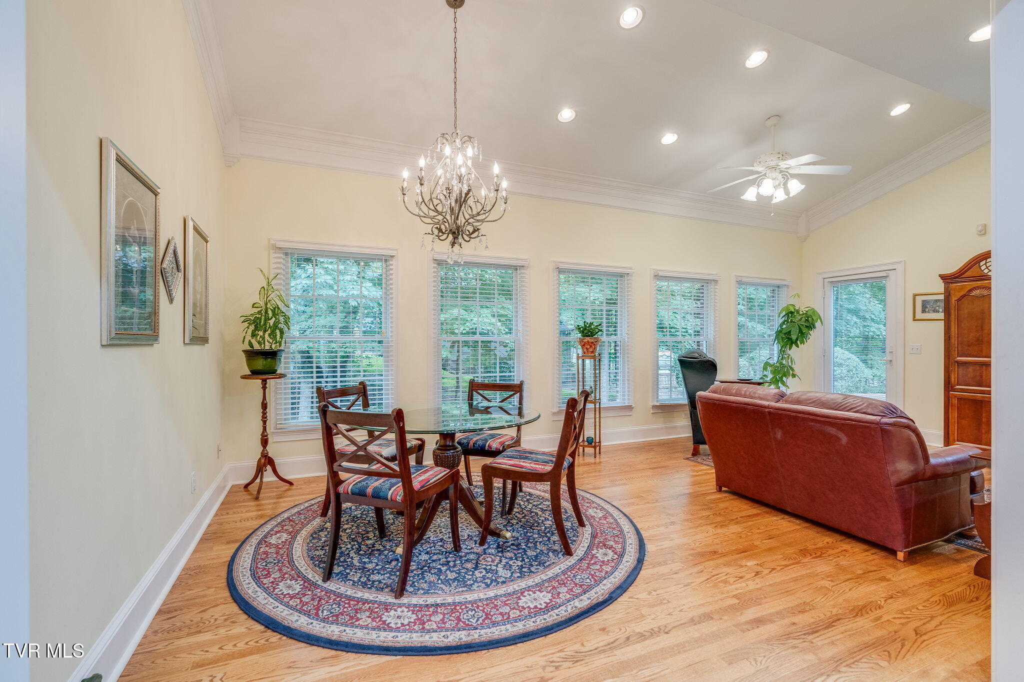 4909 Quincy Court