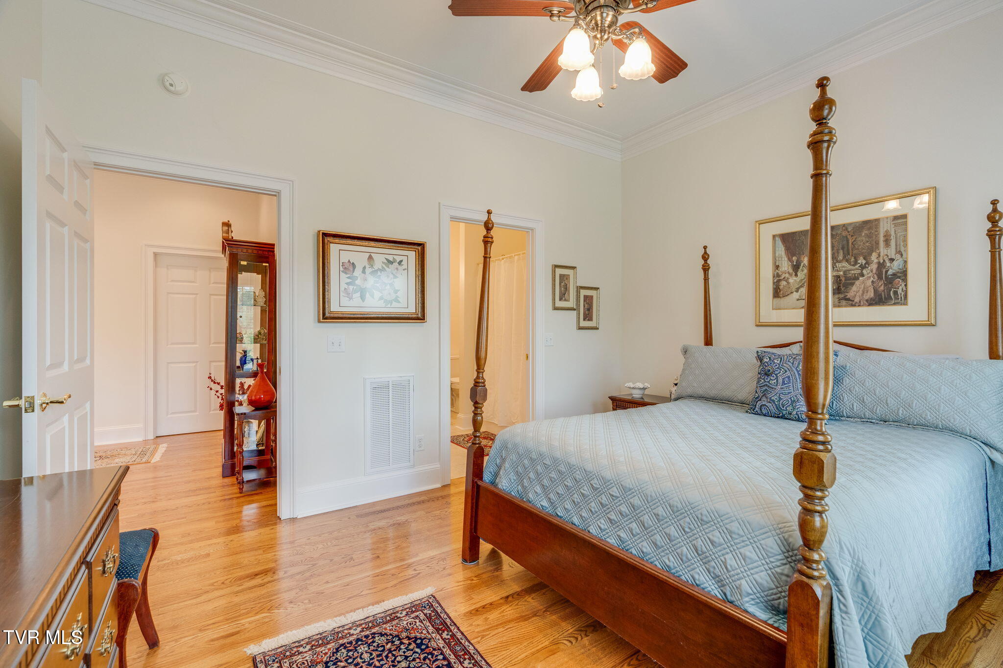 4909 Quincy Court