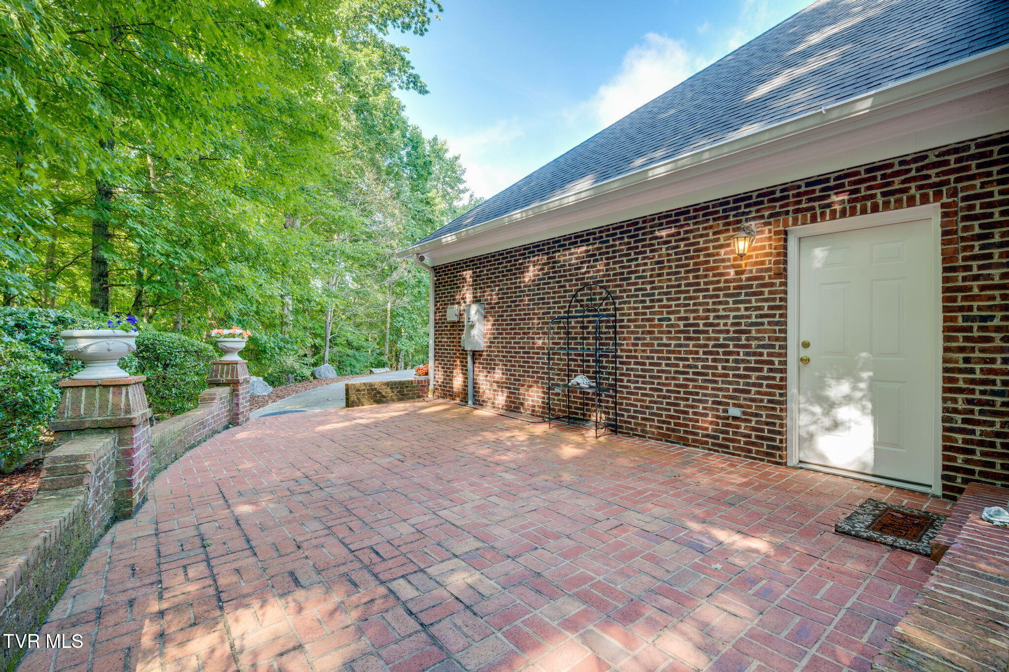 4909 Quincy Court