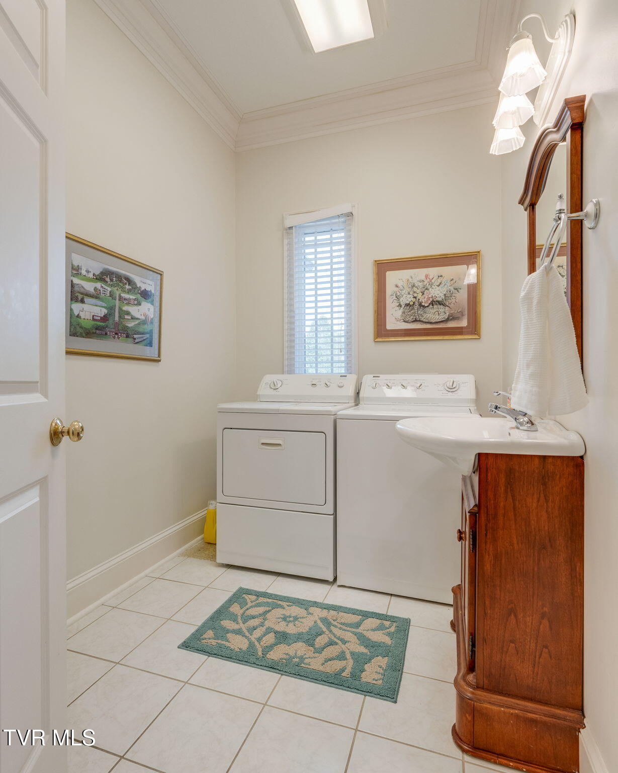 4909 Quincy Court