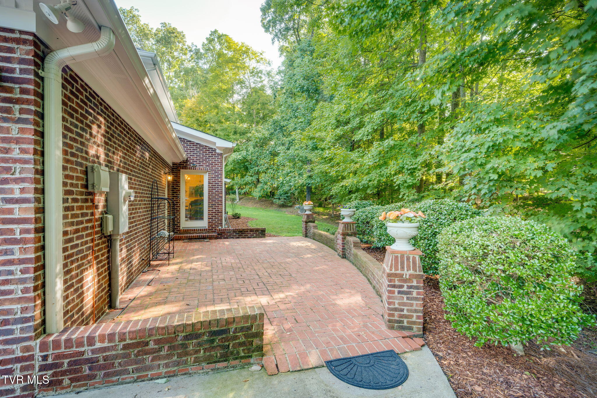 4909 Quincy Court