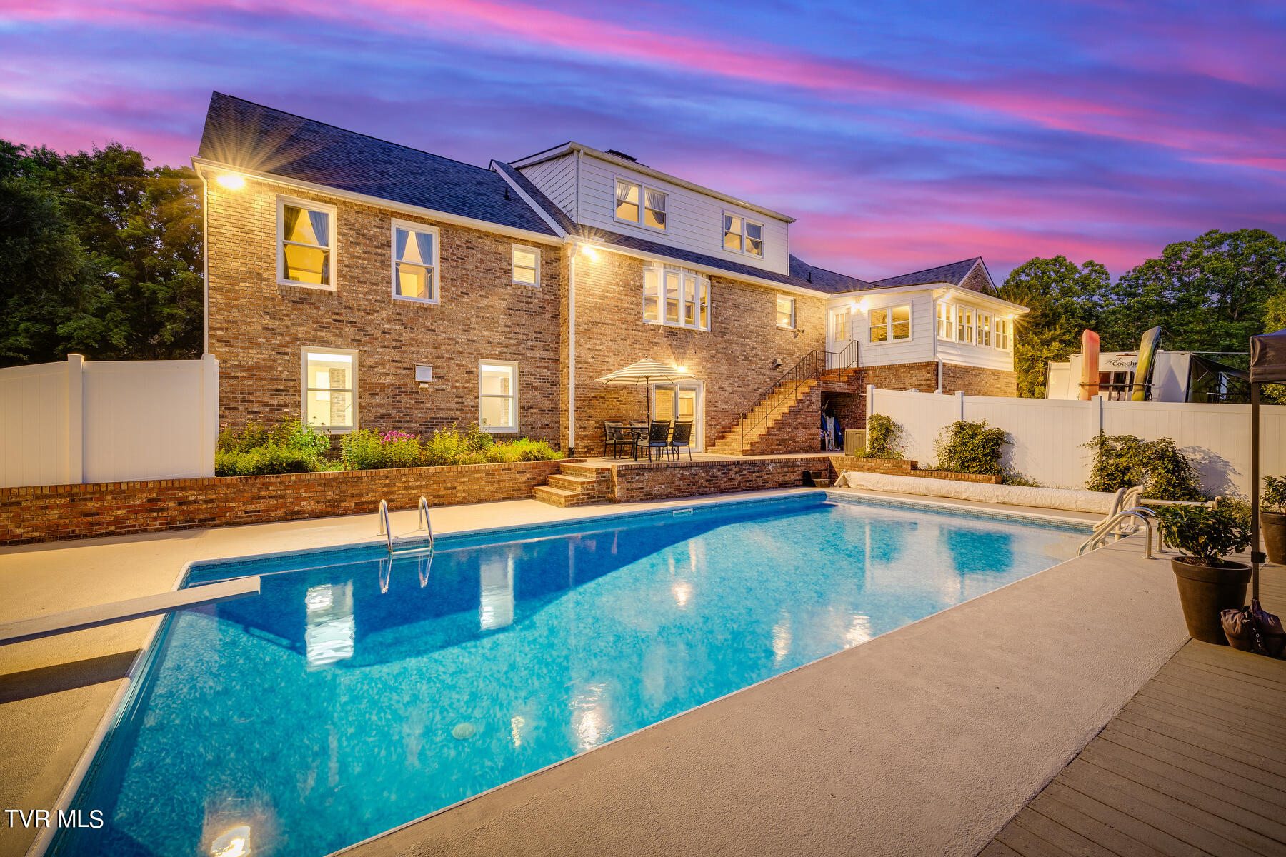 4100 Steeplechase Drive