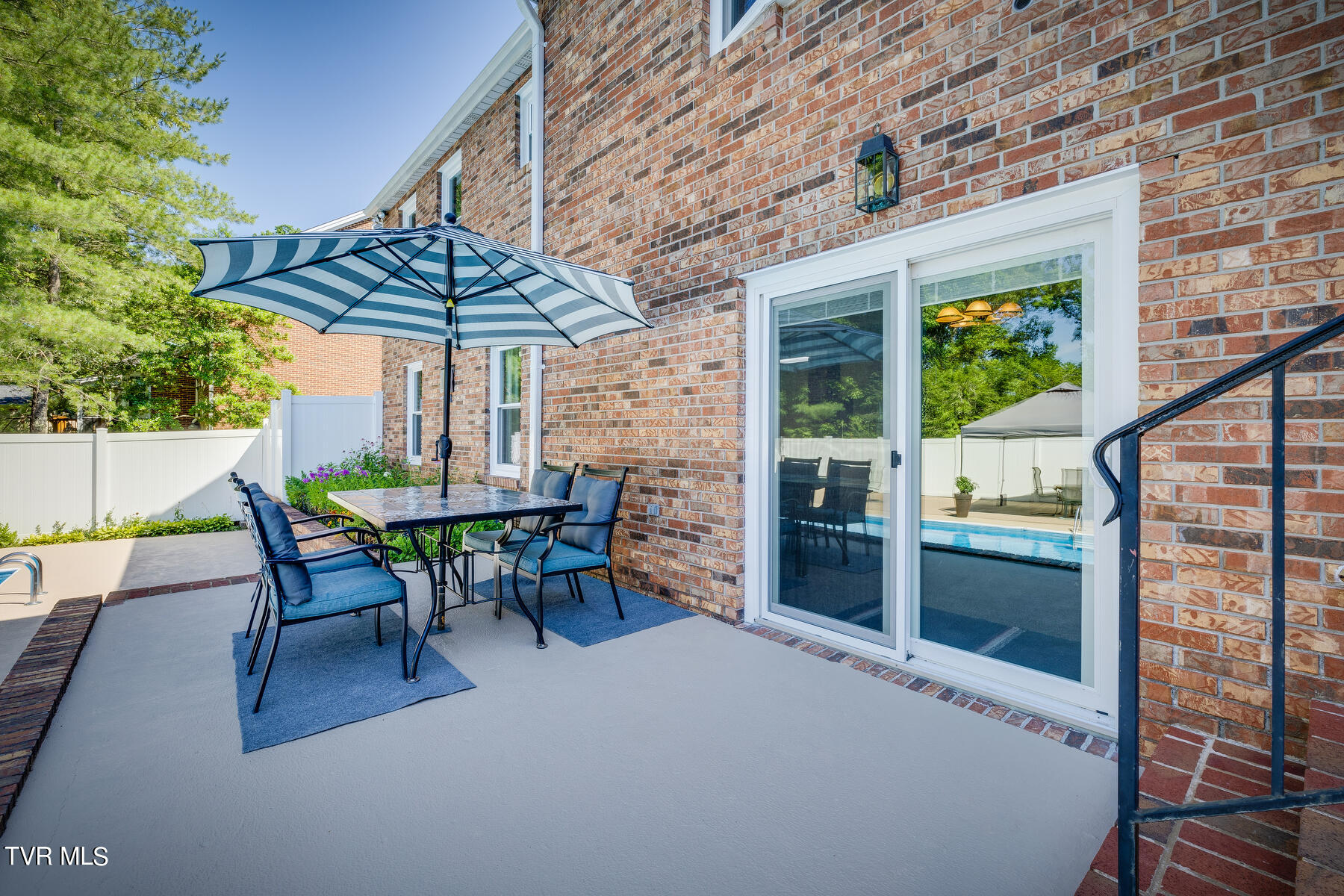 4100 Steeplechase Drive
