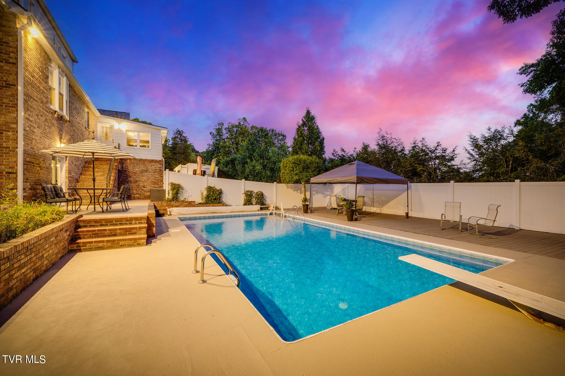 4100 Steeplechase Drive