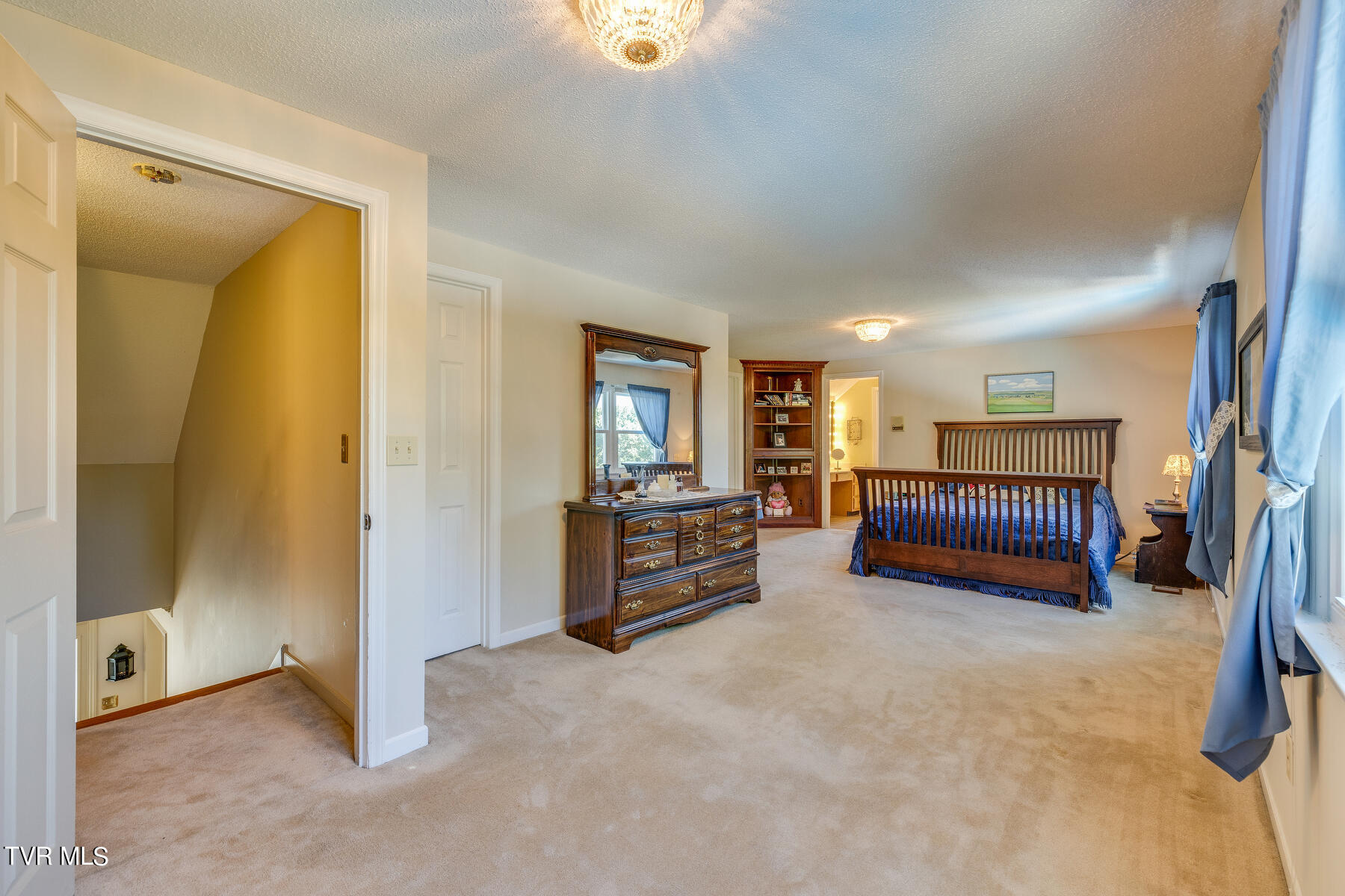 4100 Steeplechase Drive