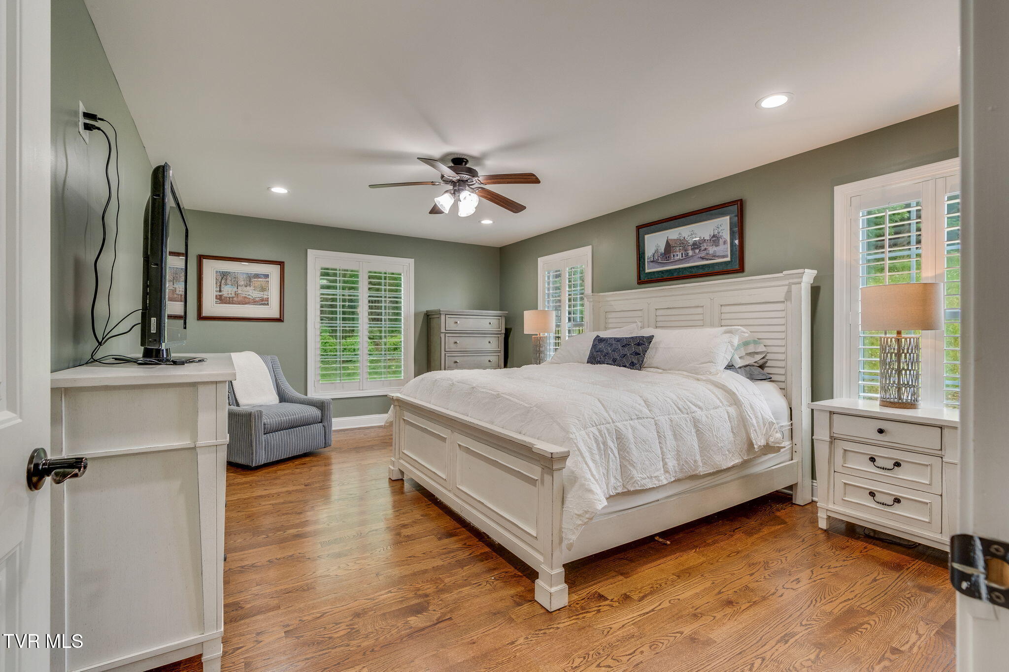4264 Anchor Point