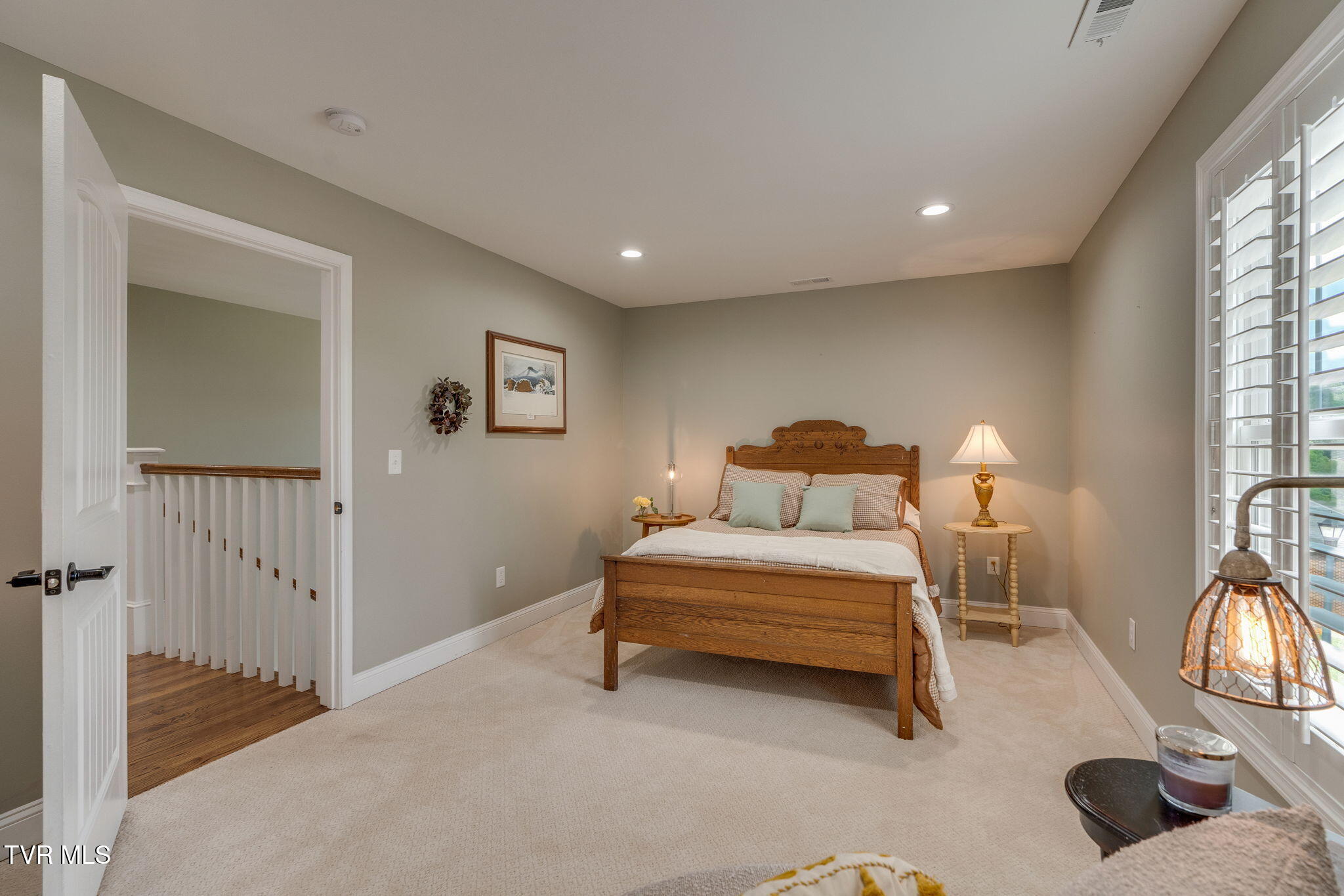 4264 Anchor Point