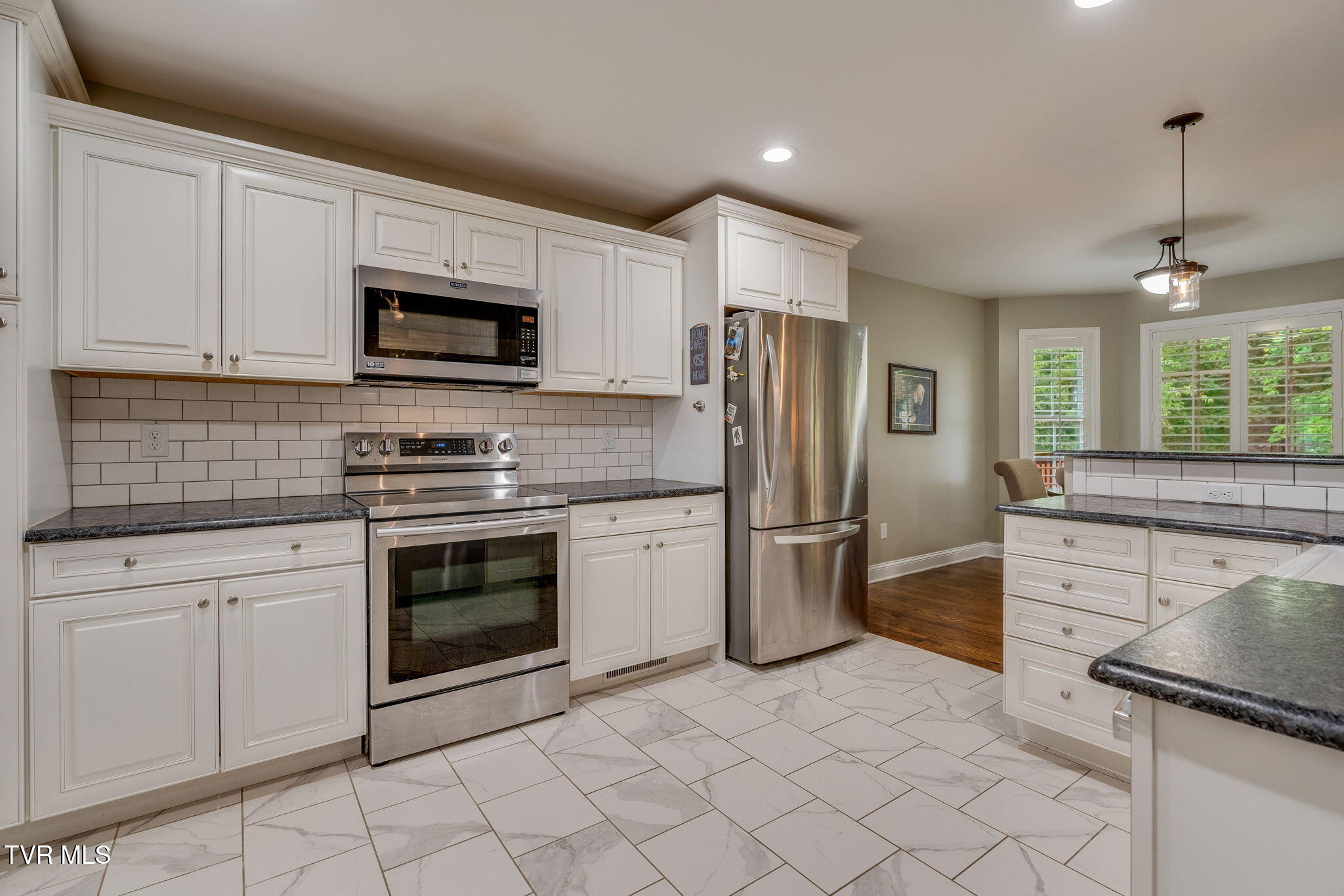 4264 Anchor Point