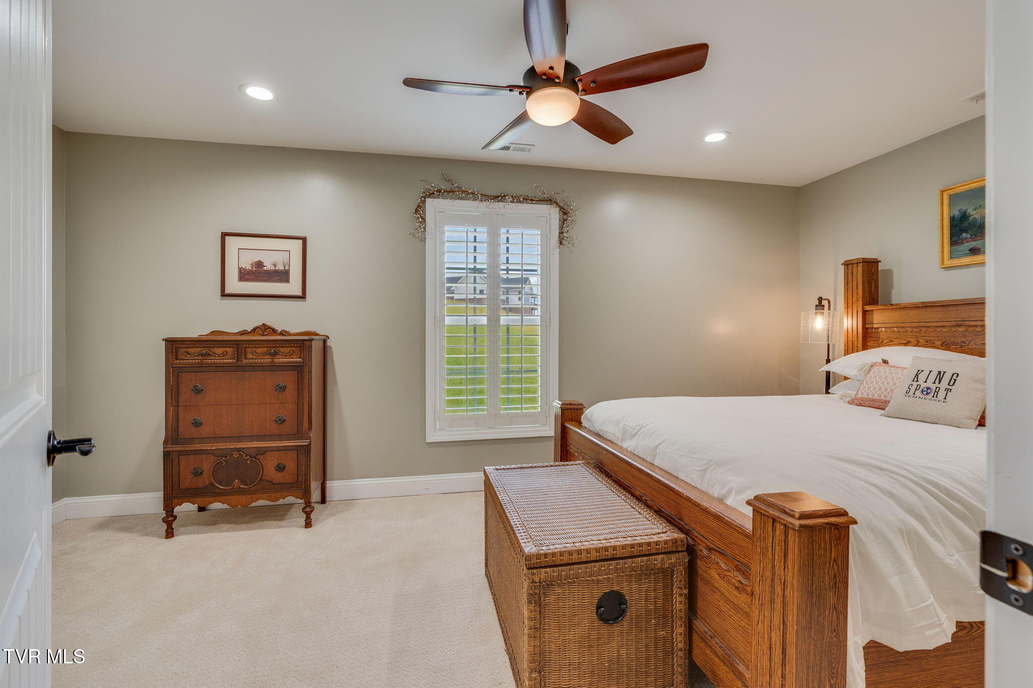 4264 Anchor Point