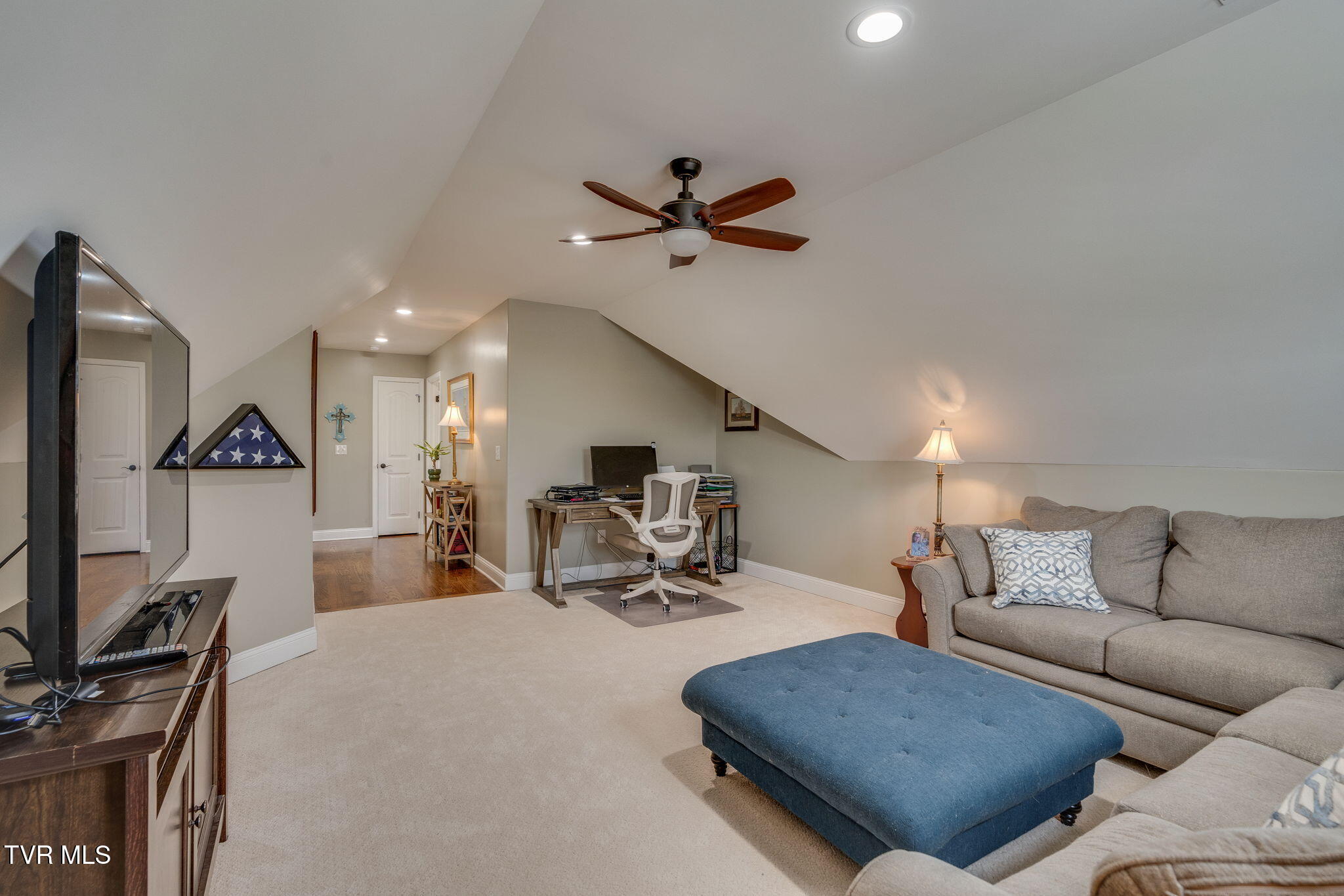 4264 Anchor Point