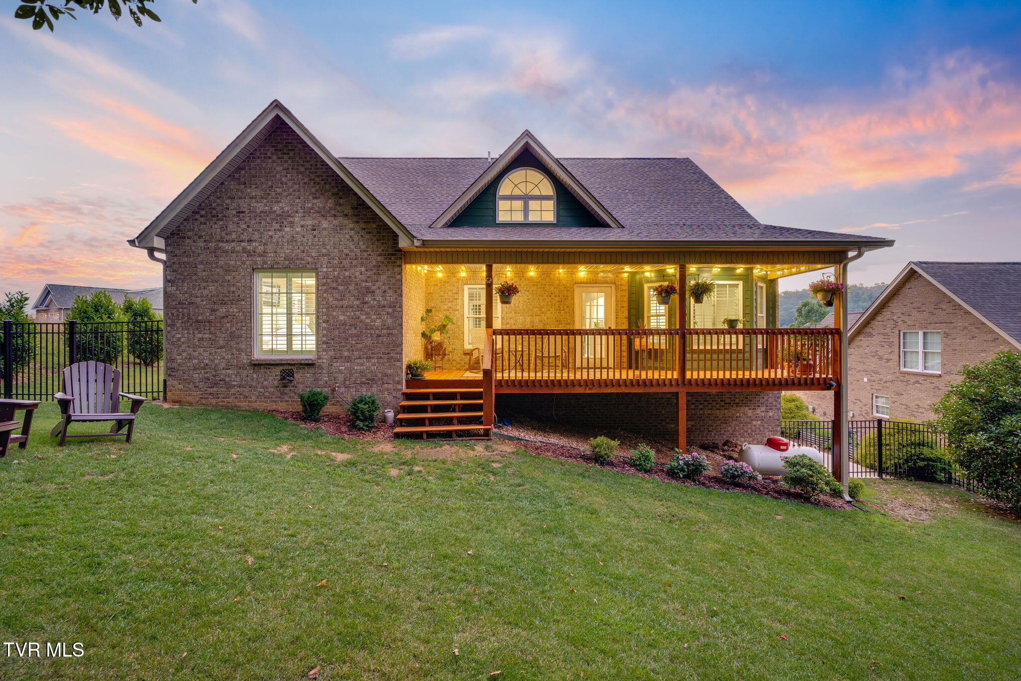 4264 Anchor Point