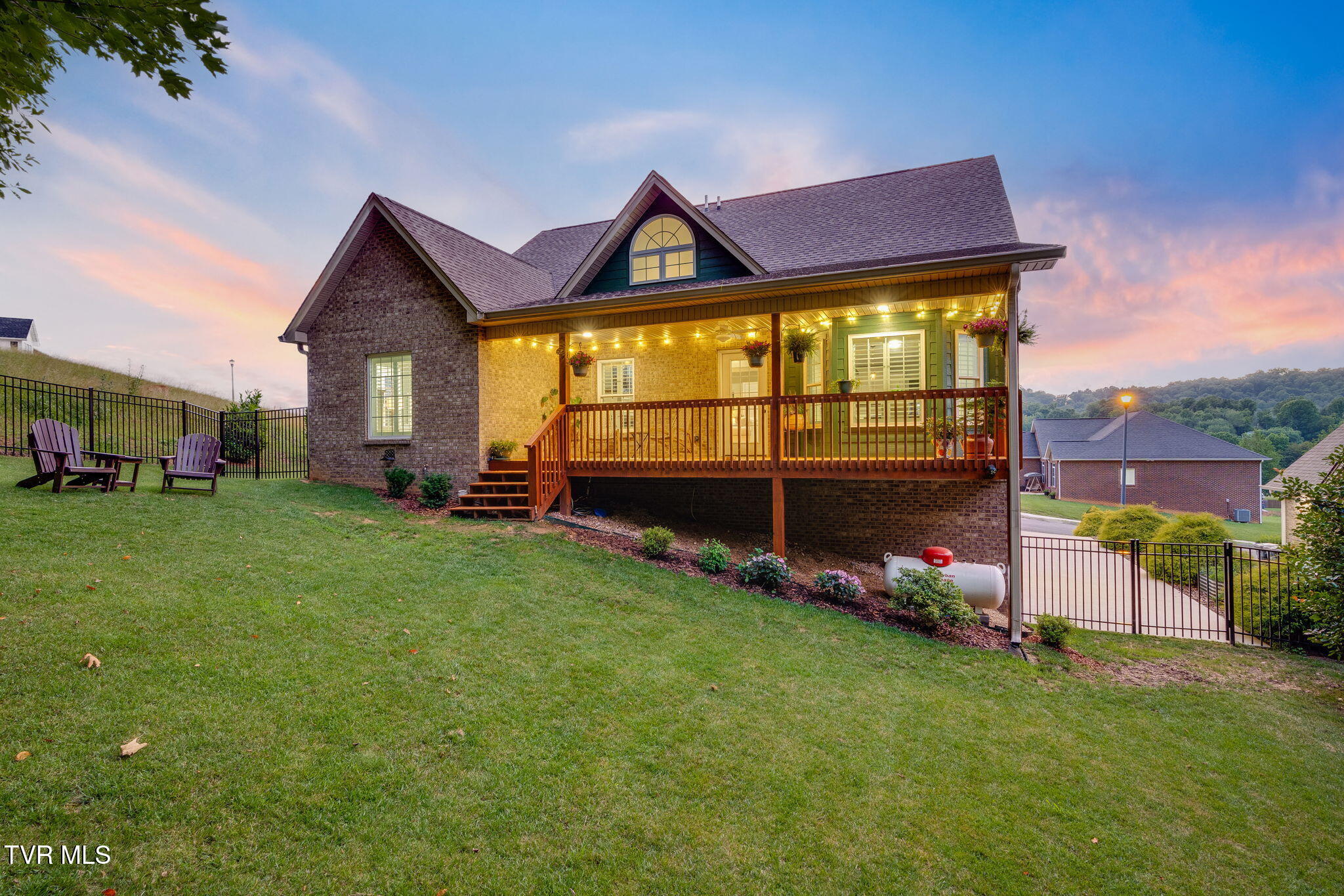 4264 Anchor Point