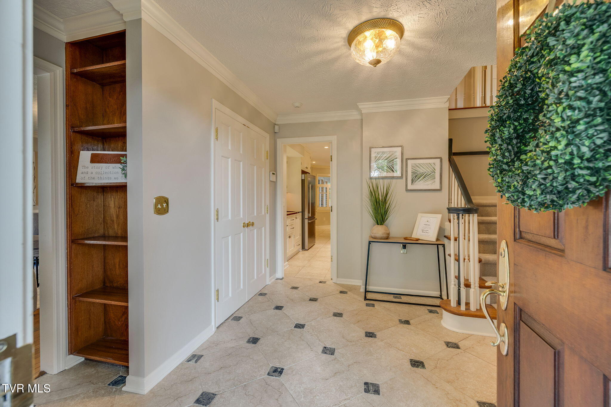 4113 Fox Lair Place