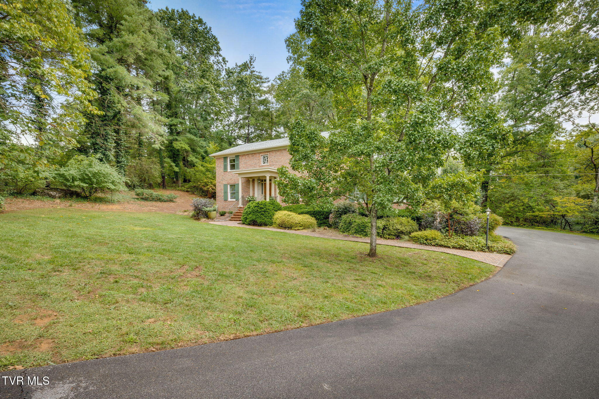 4113 Fox Lair Place