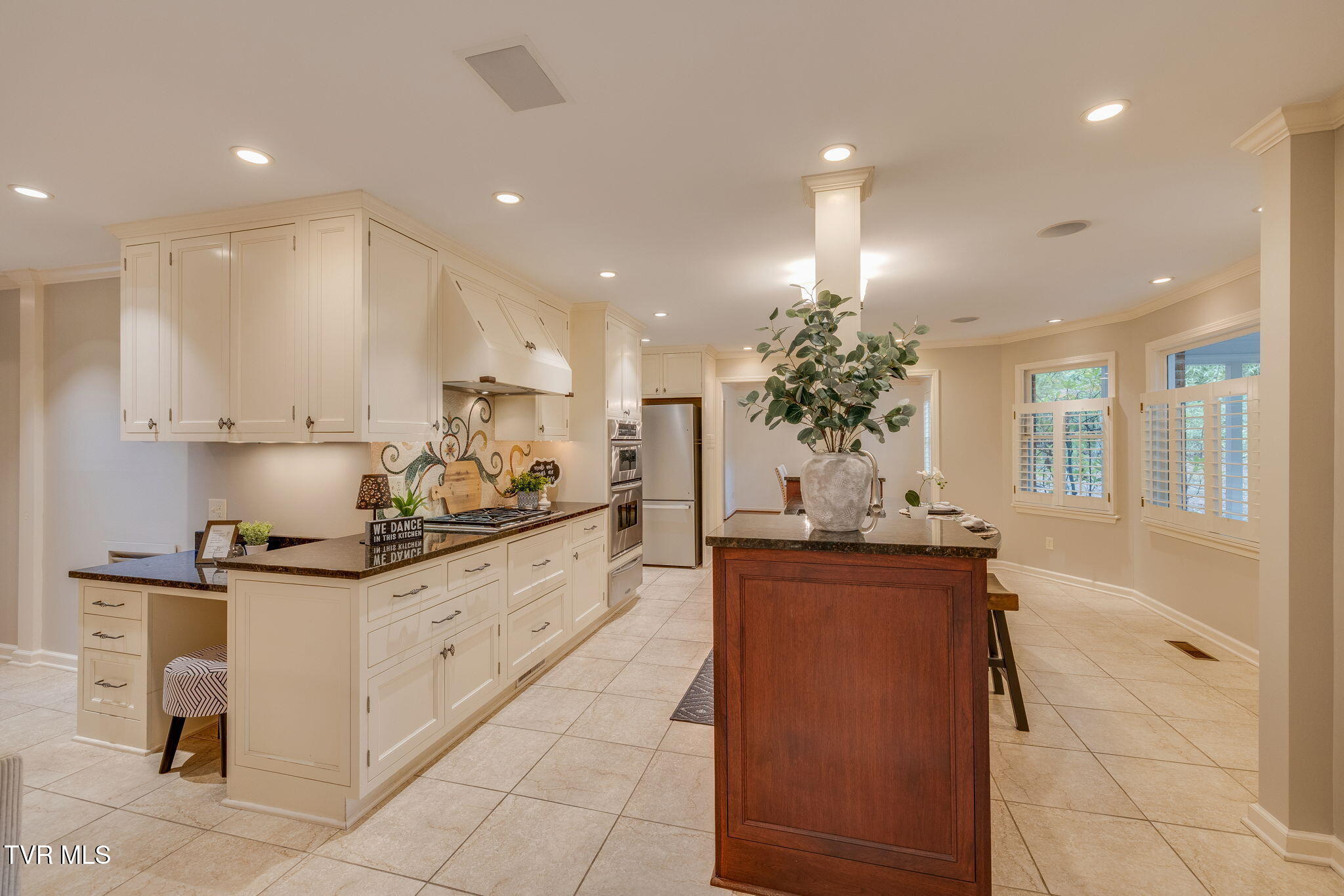 4113 Fox Lair Place