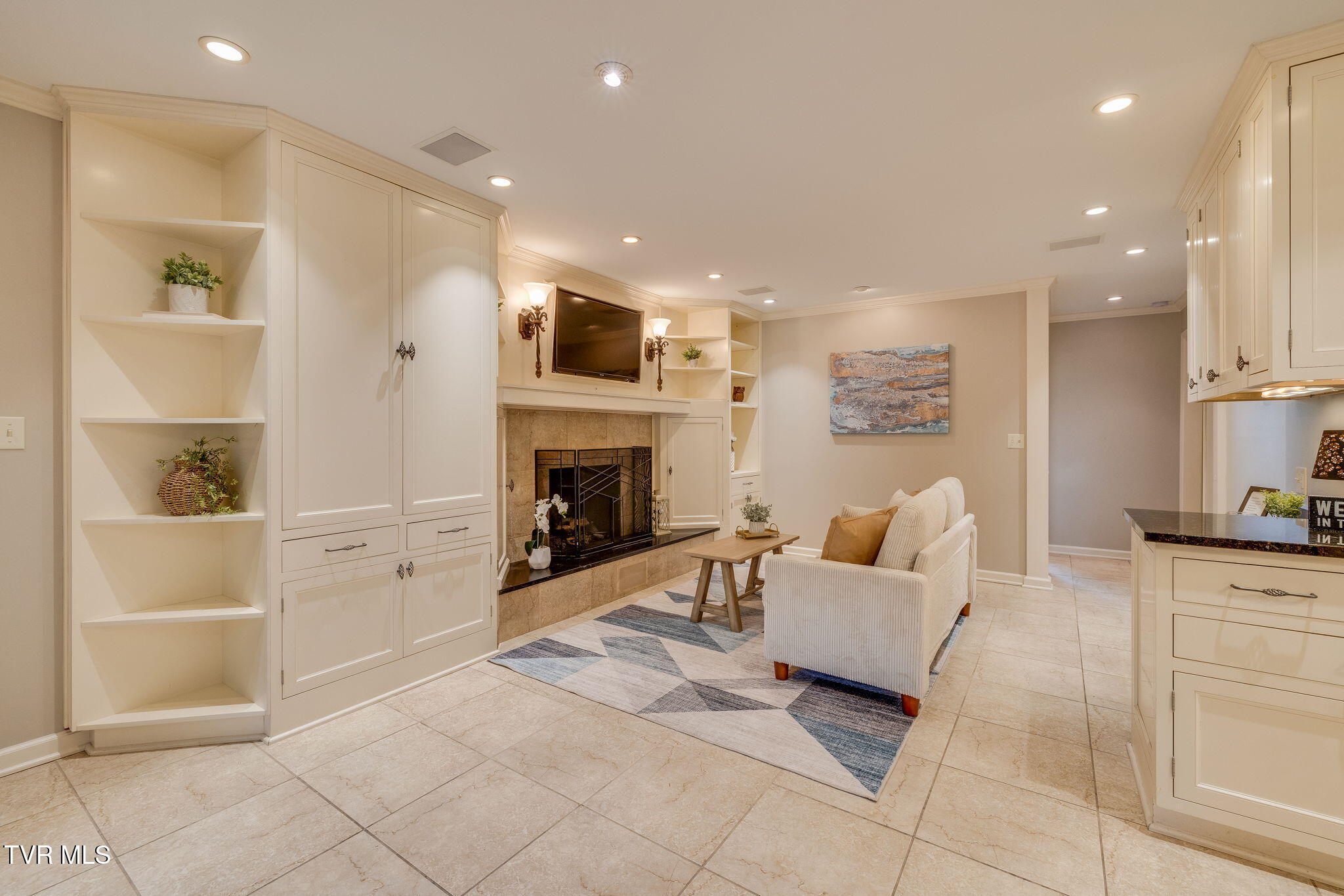 4113 Fox Lair Place