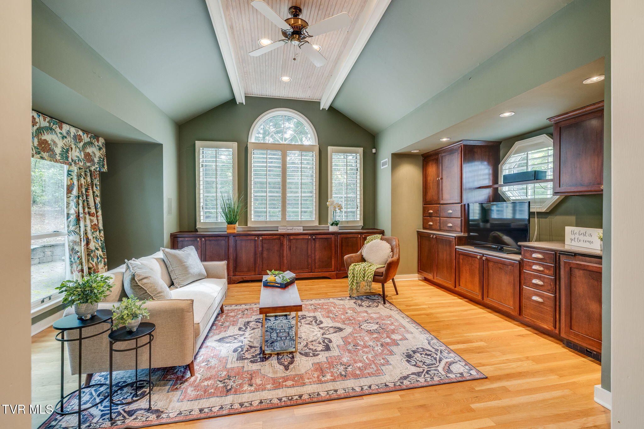4113 Fox Lair Place