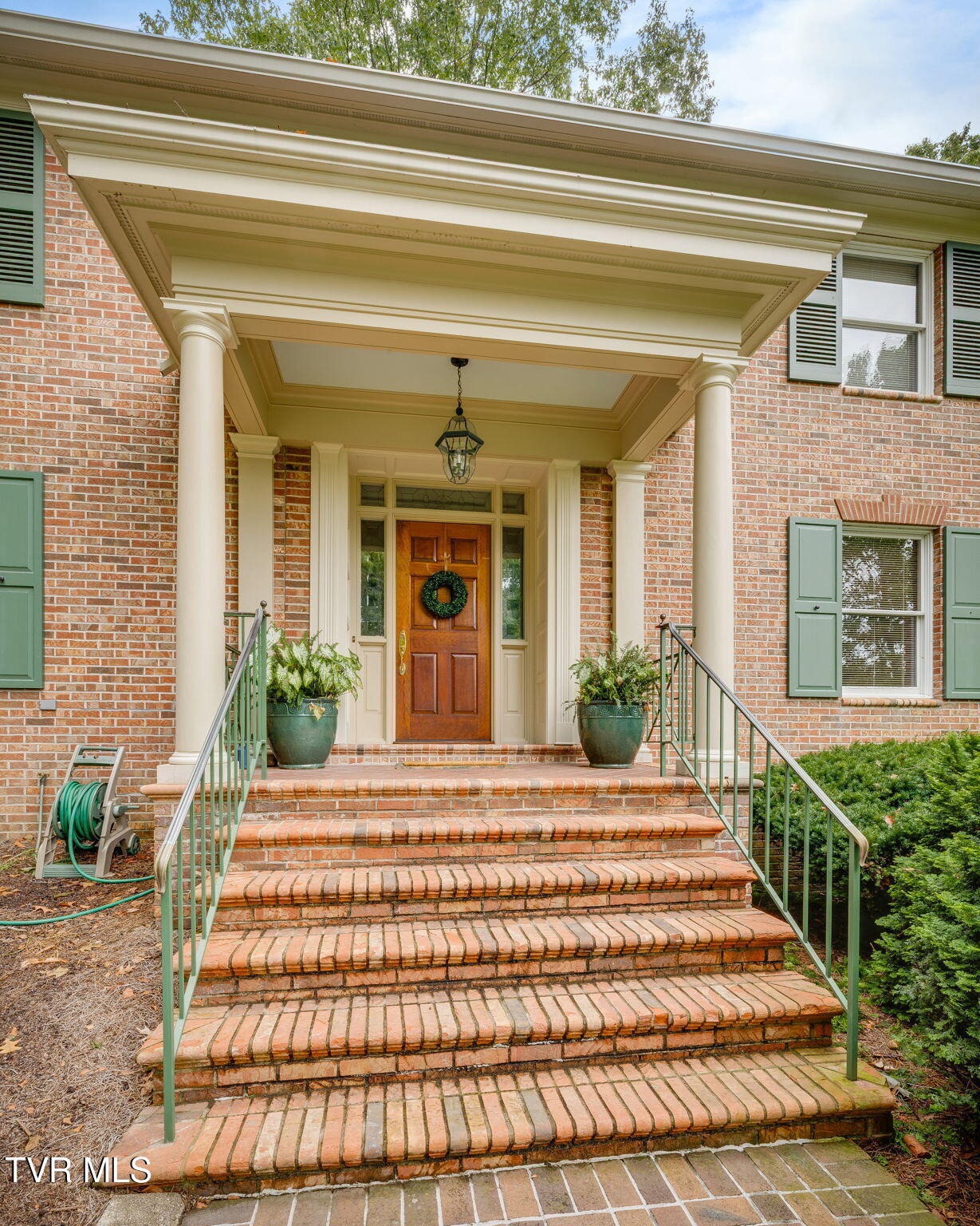 4113 Fox Lair Place