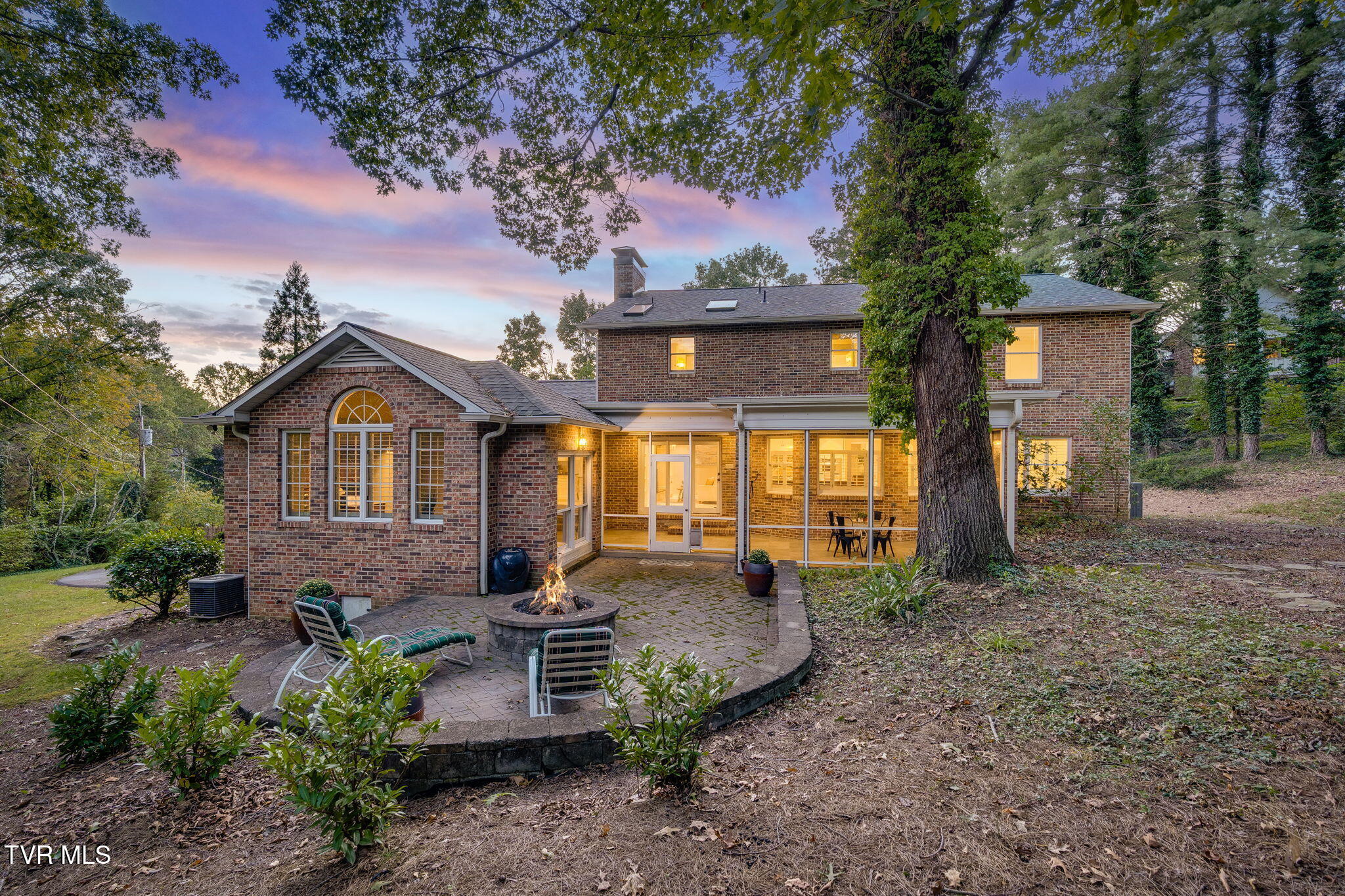 4113 Fox Lair Place