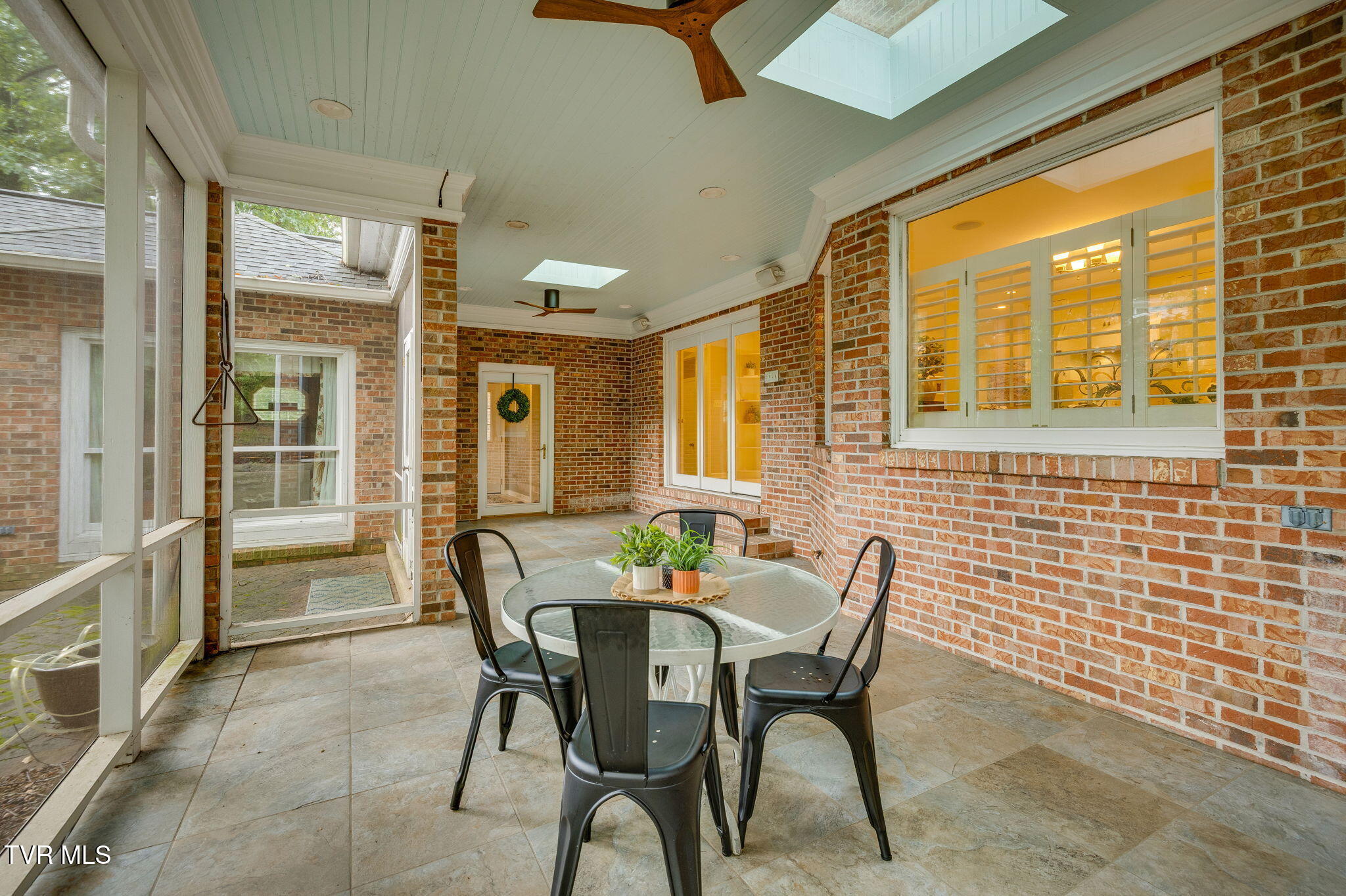 4113 Fox Lair Place