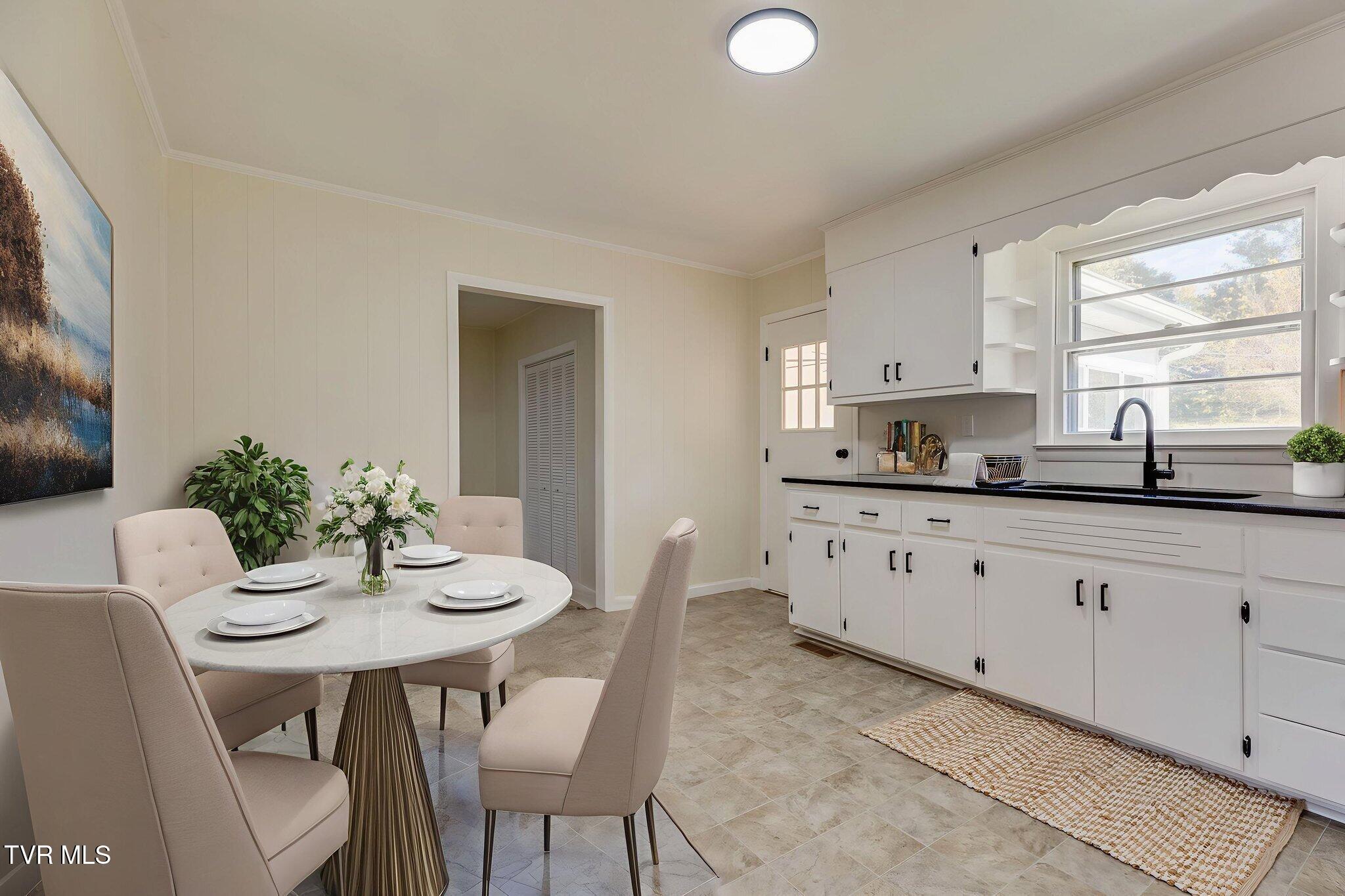 320 Independence Drive, Kingsport