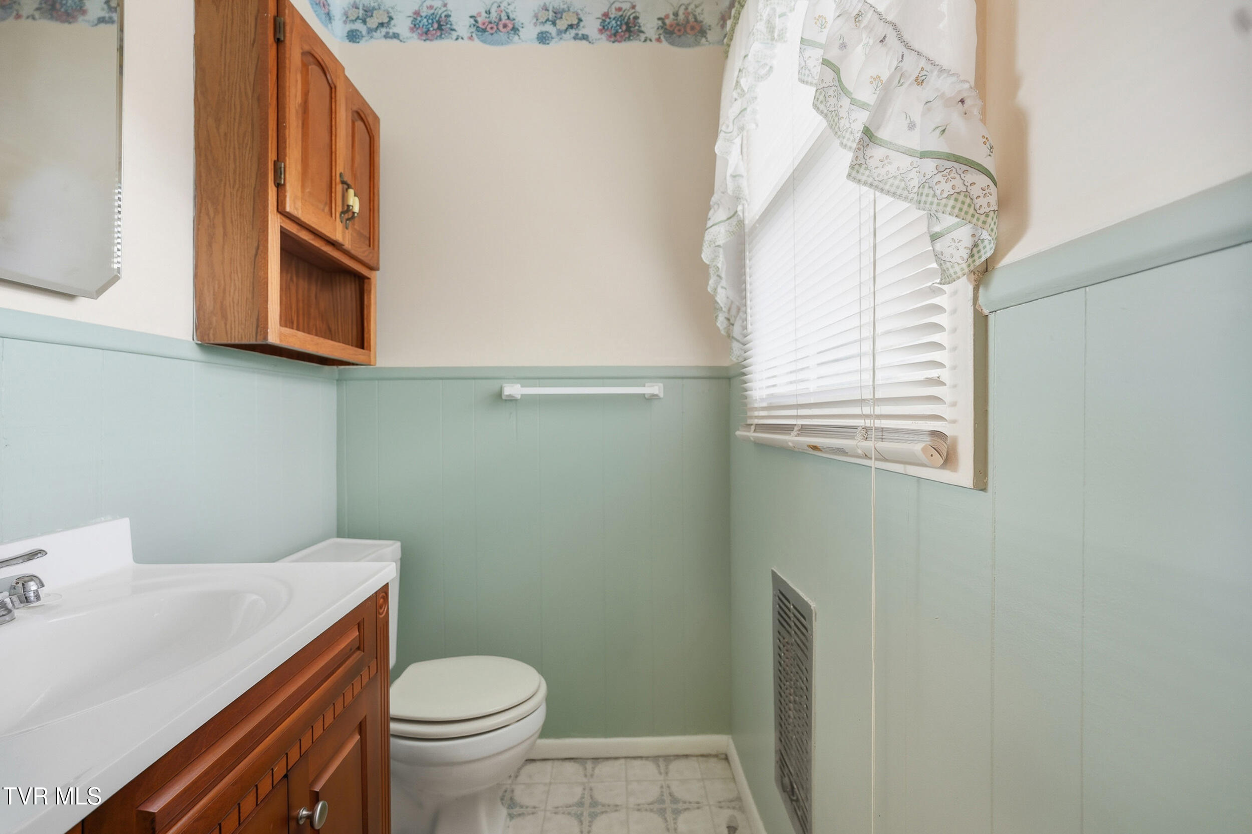 3500 Rustic Hills Drive, Kingsport