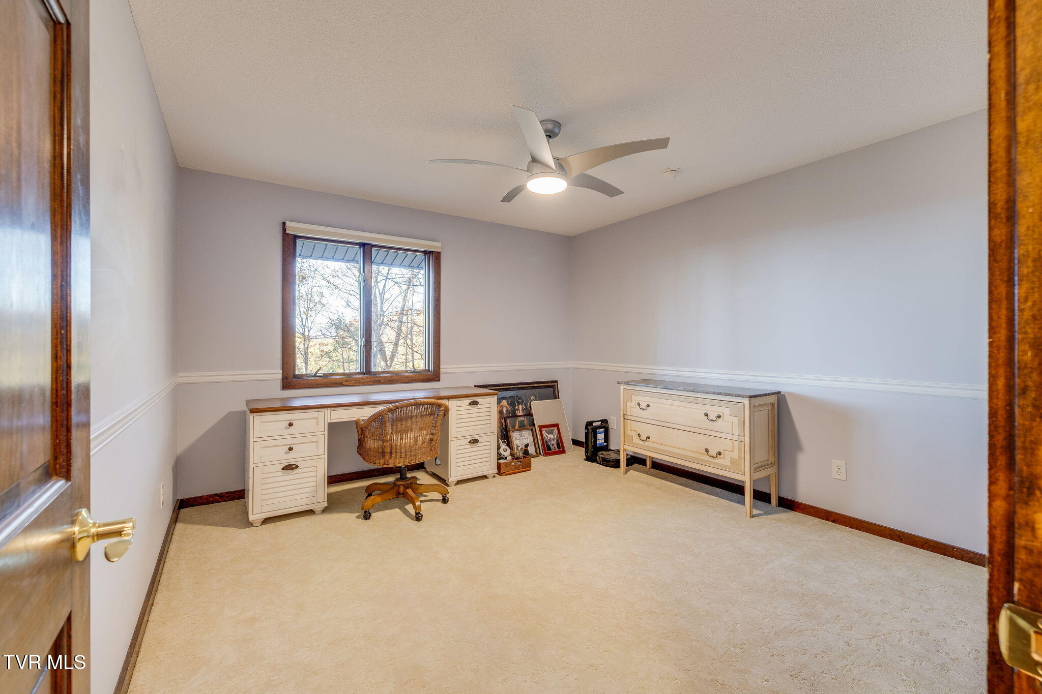 5725 Chestnut Hills Drive