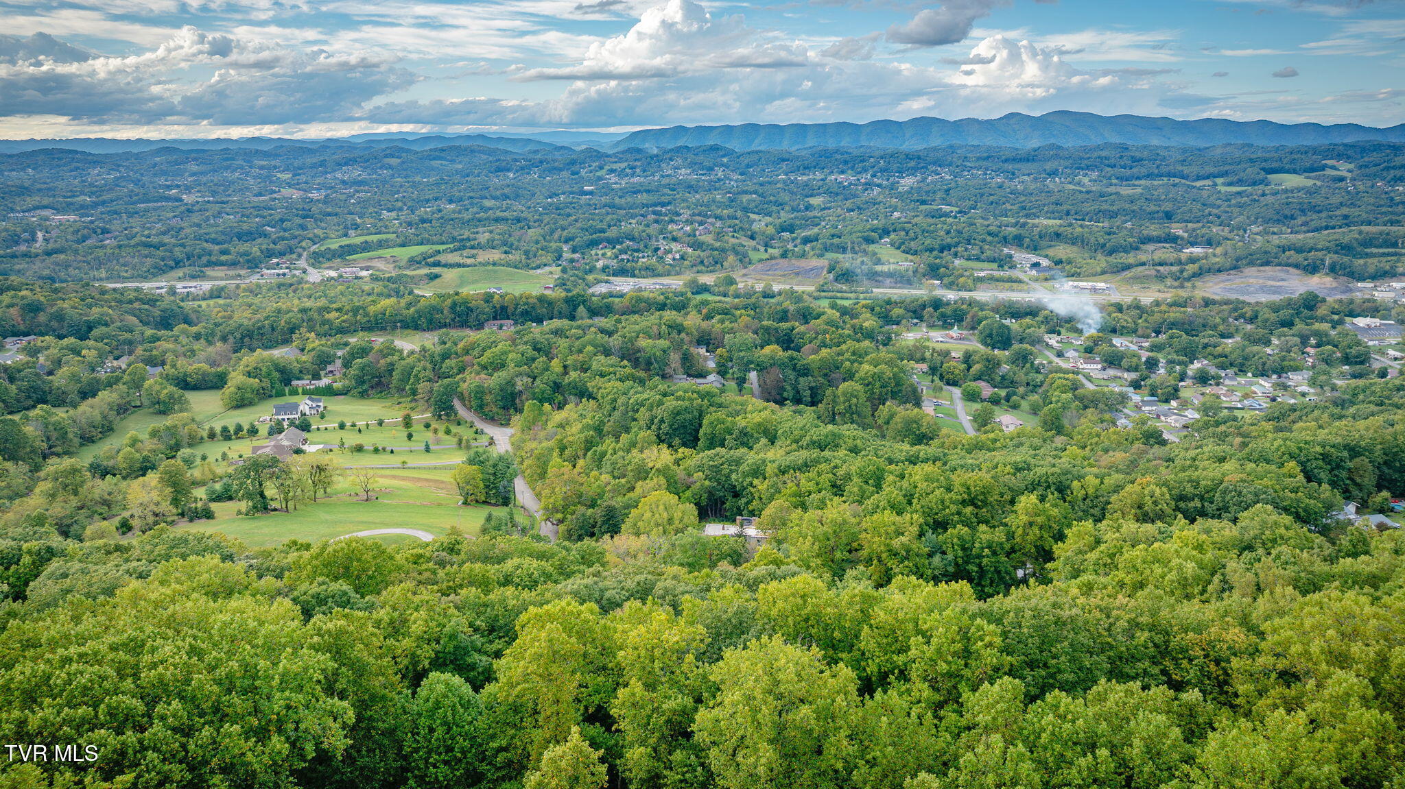 5725 Chestnut Hills Drive