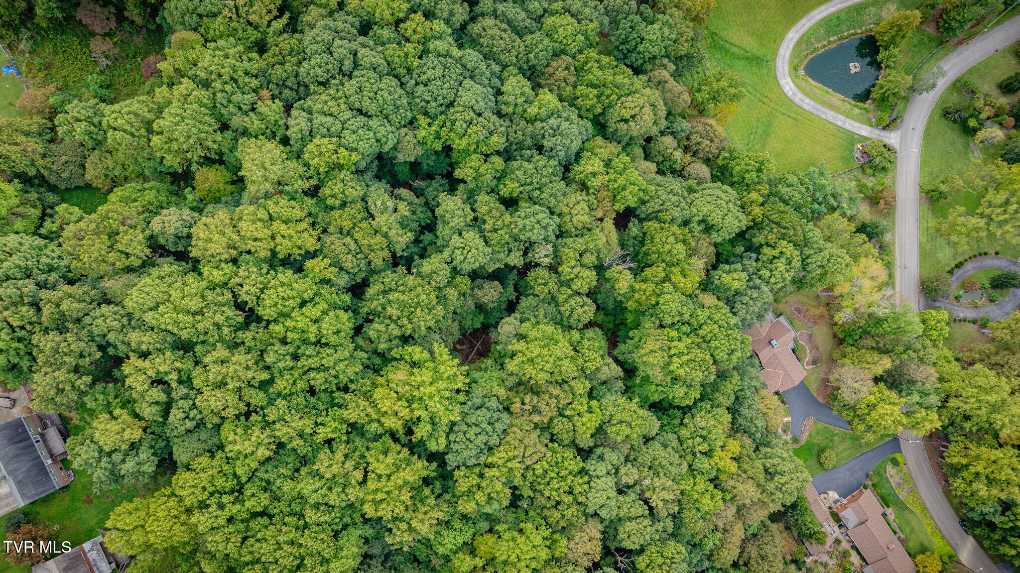 5725 Chestnut Hills Drive