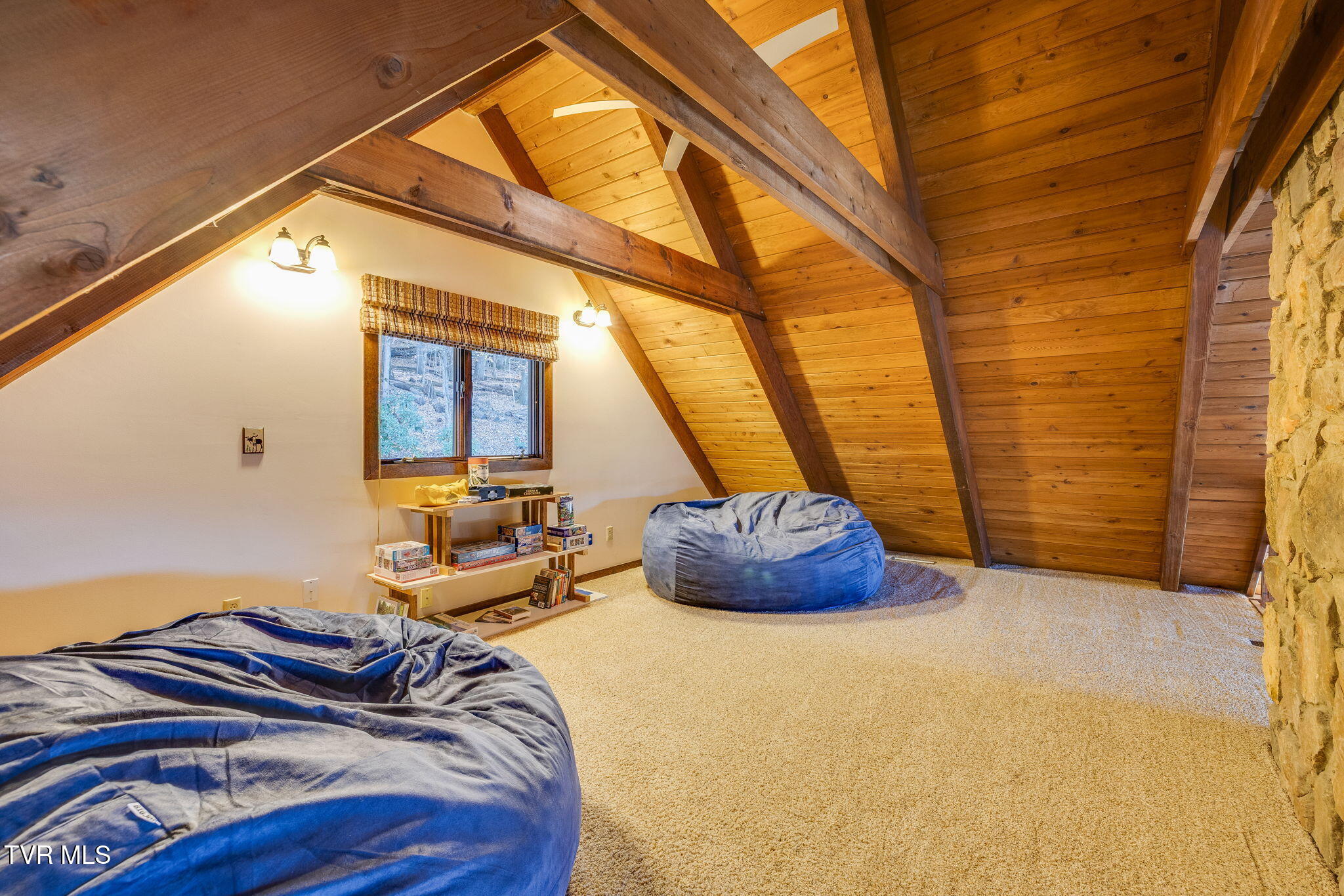 5725 Chestnut Hills Drive