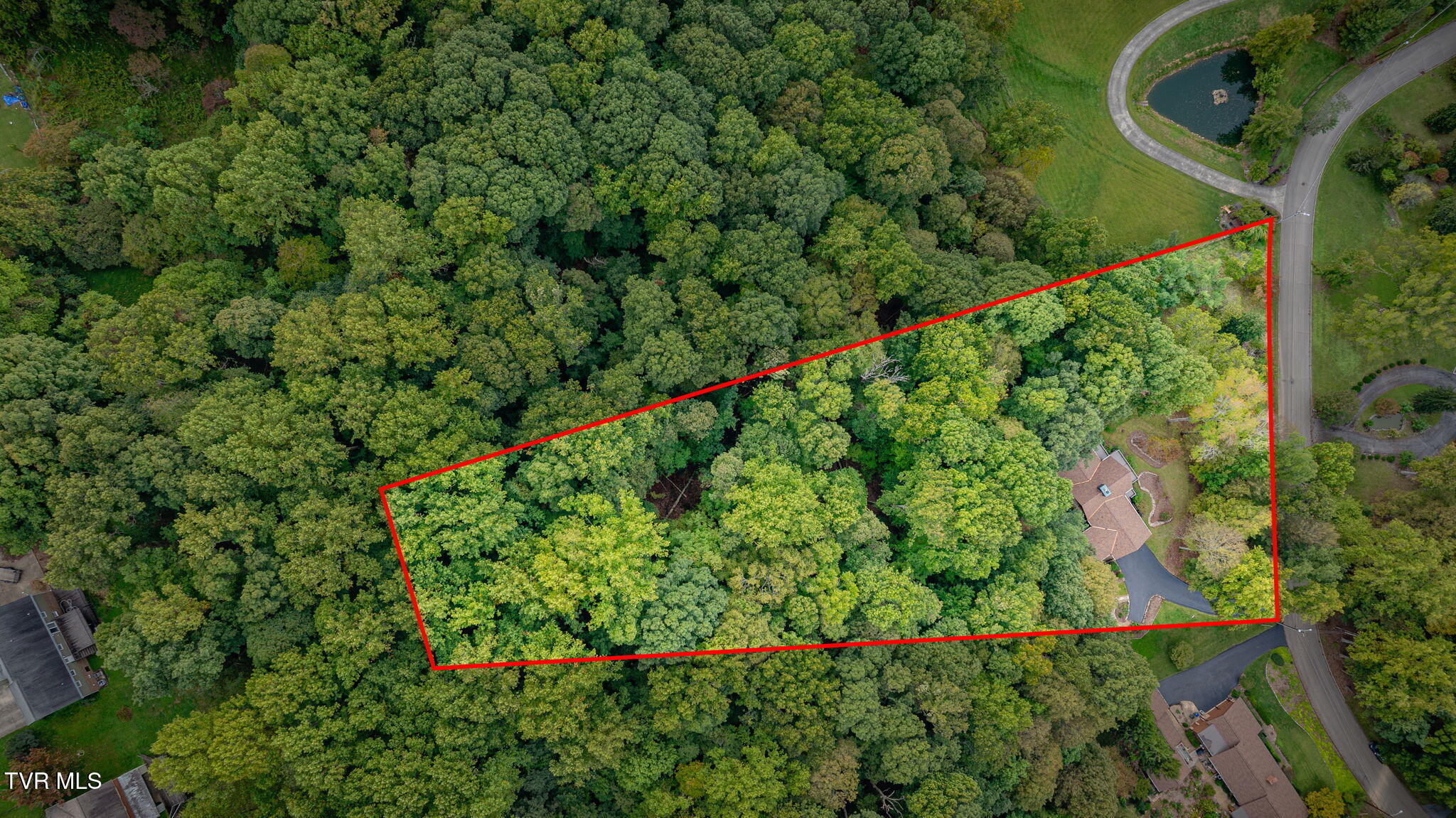 5725 Chestnut Hills Drive