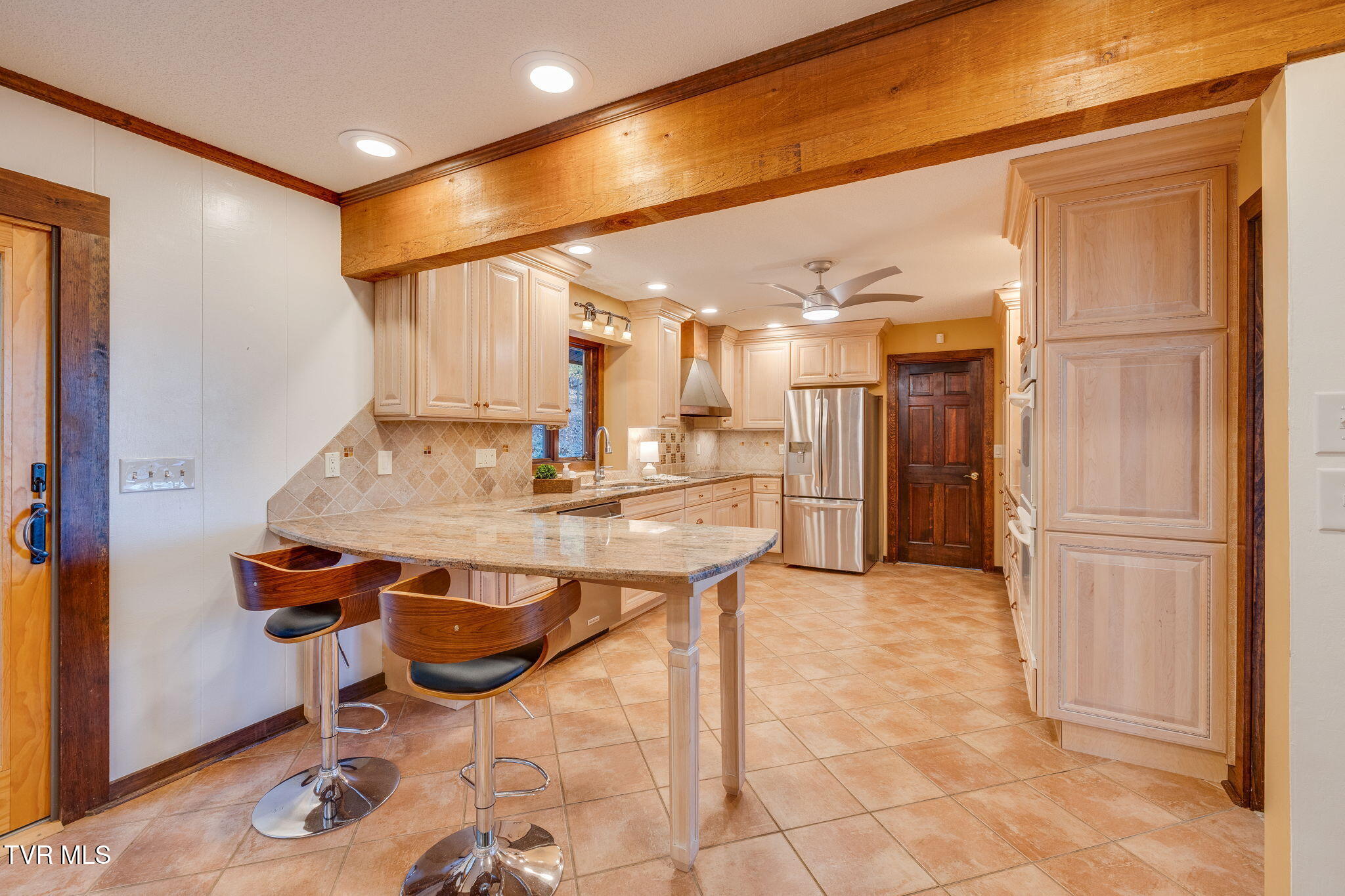 5725 Chestnut Hills Drive