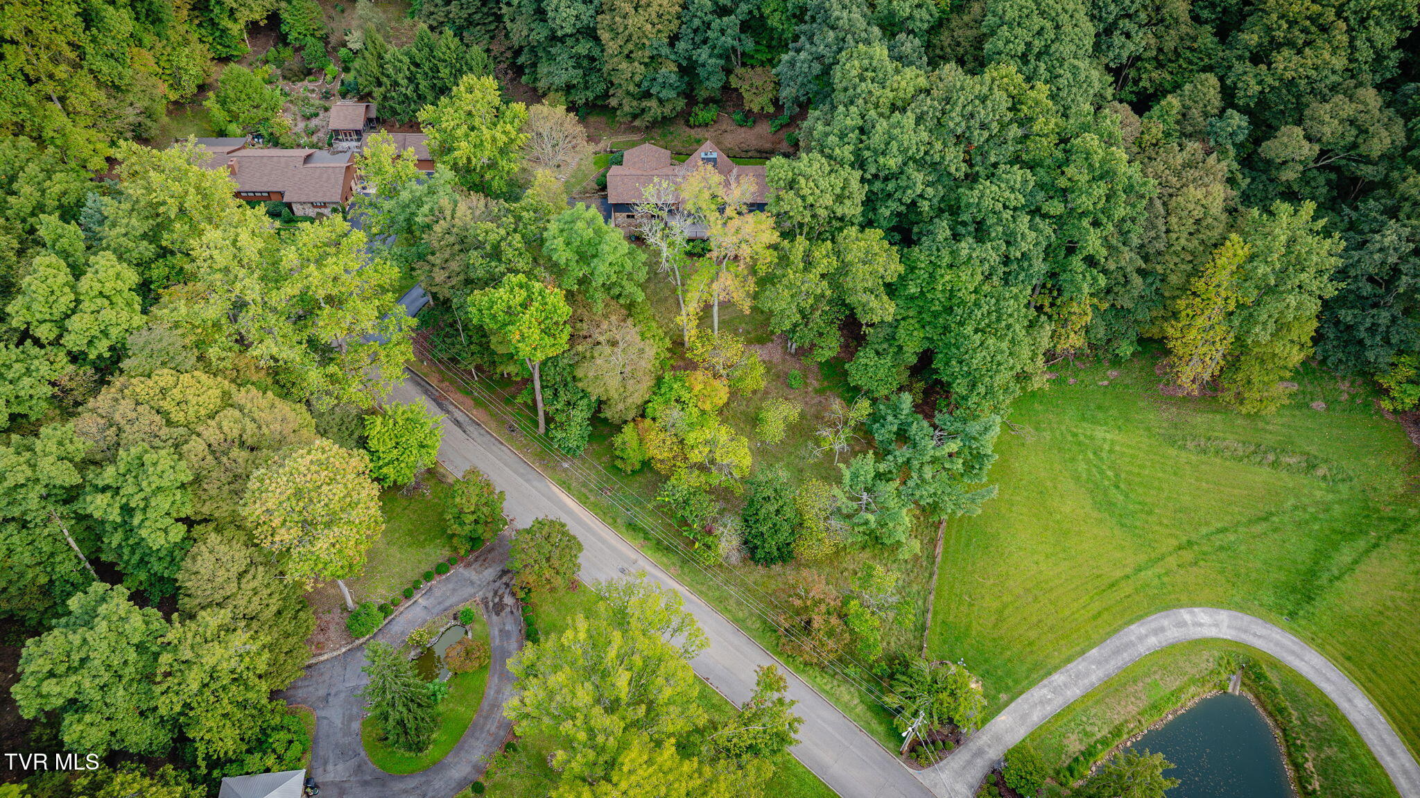 5725 Chestnut Hills Drive