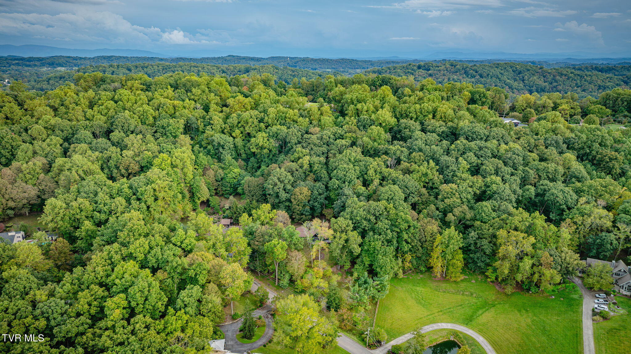 5725 Chestnut Hills Drive