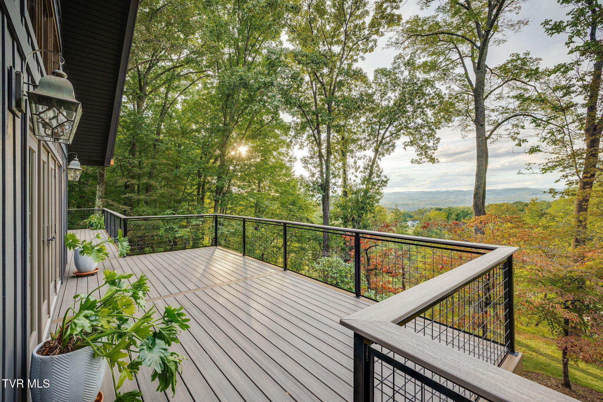 5725 Chestnut Hills Drive