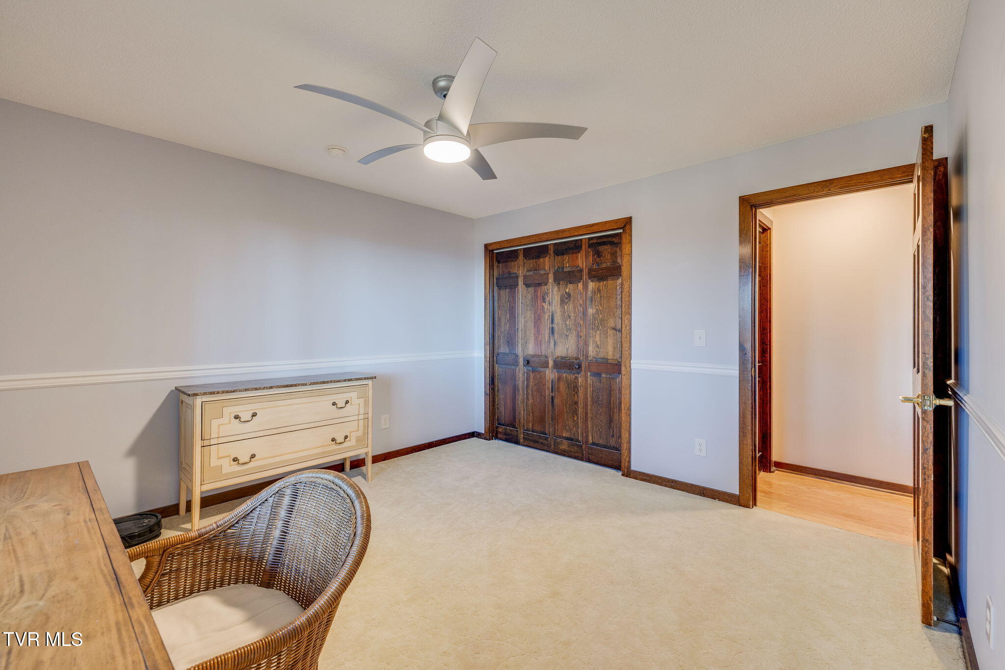 5725 Chestnut Hills Drive