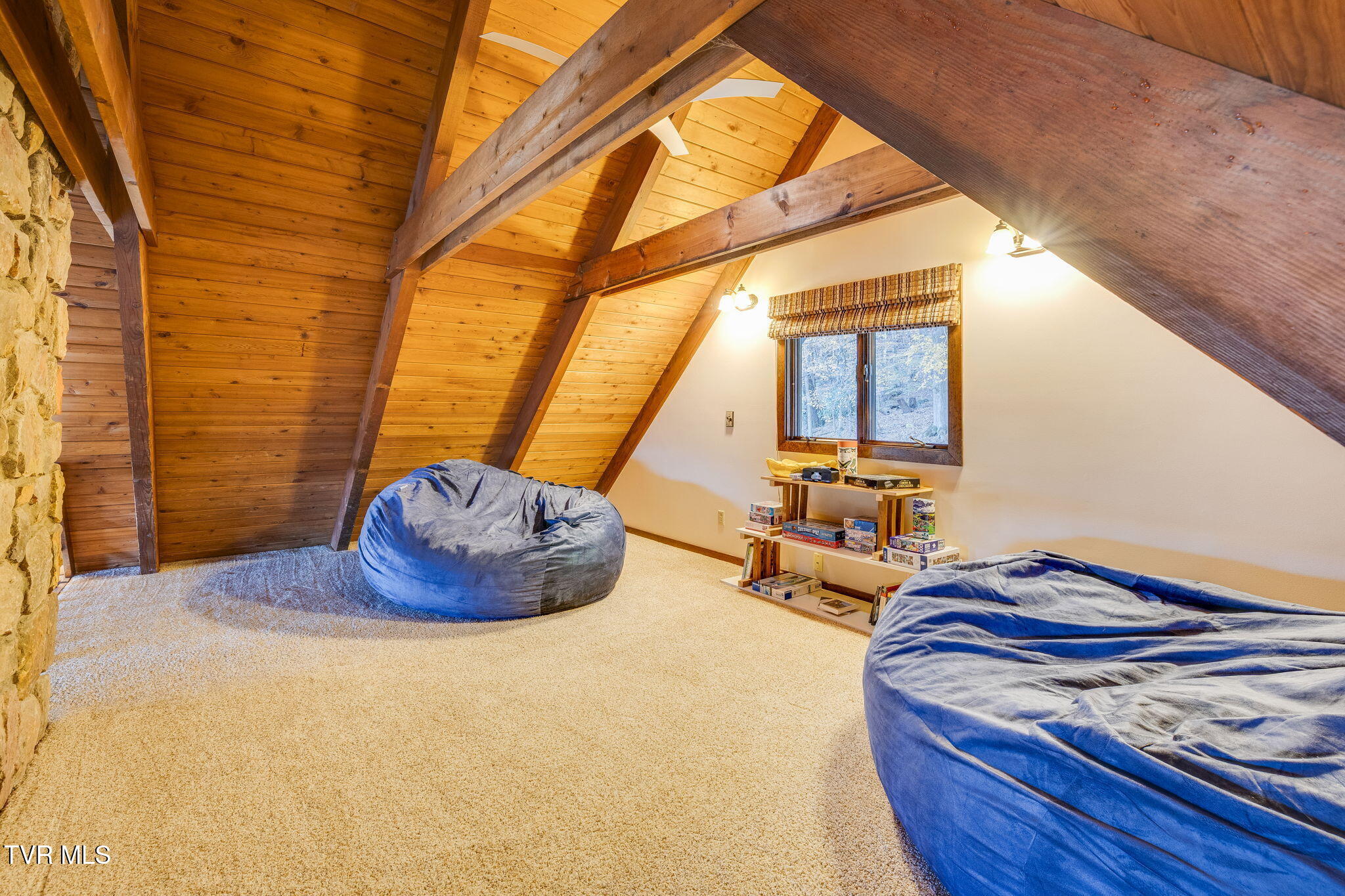 5725 Chestnut Hills Drive